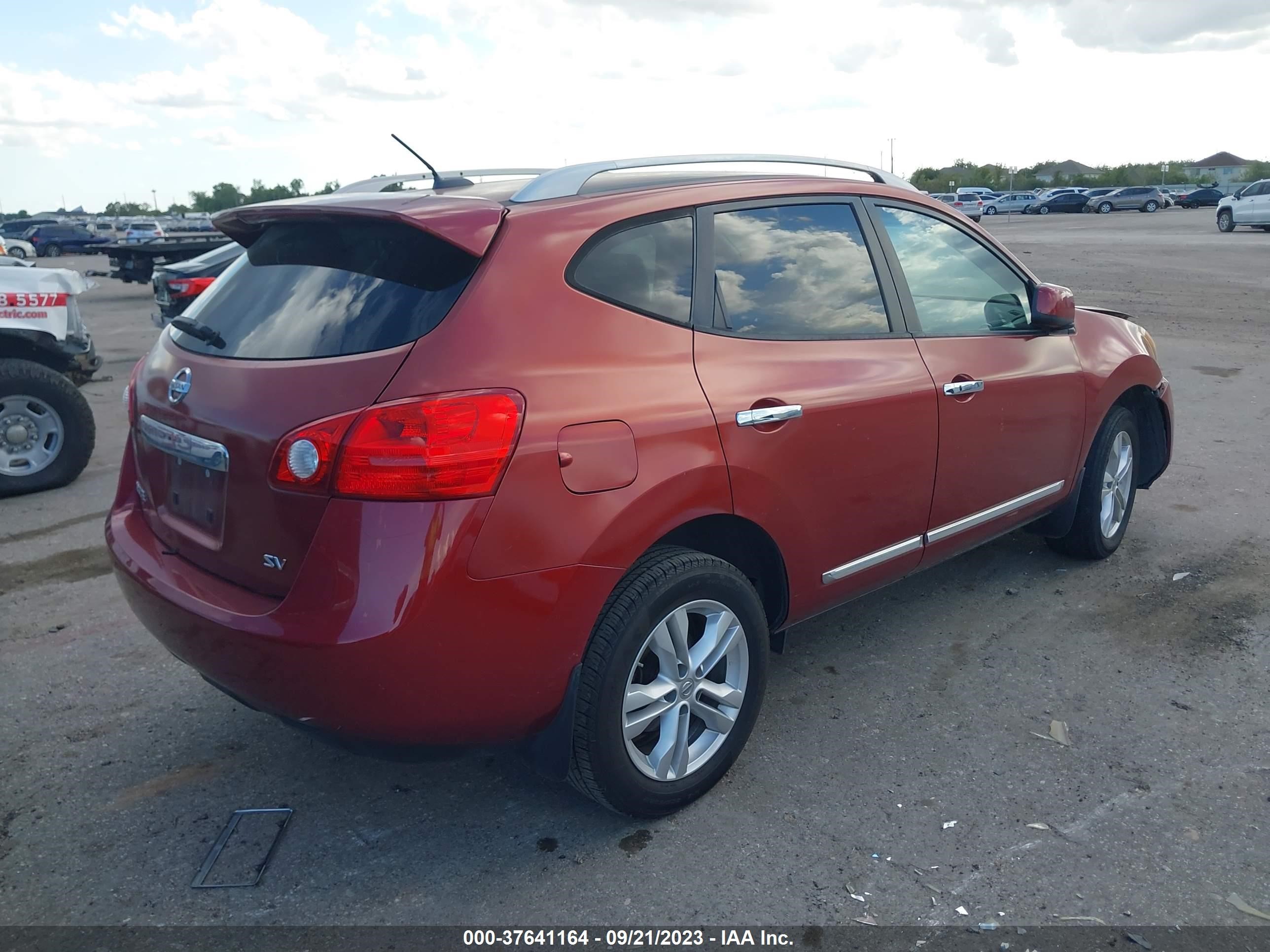 Photo 3 VIN: JN8AS5MT4CW299790 - NISSAN ROGUE 