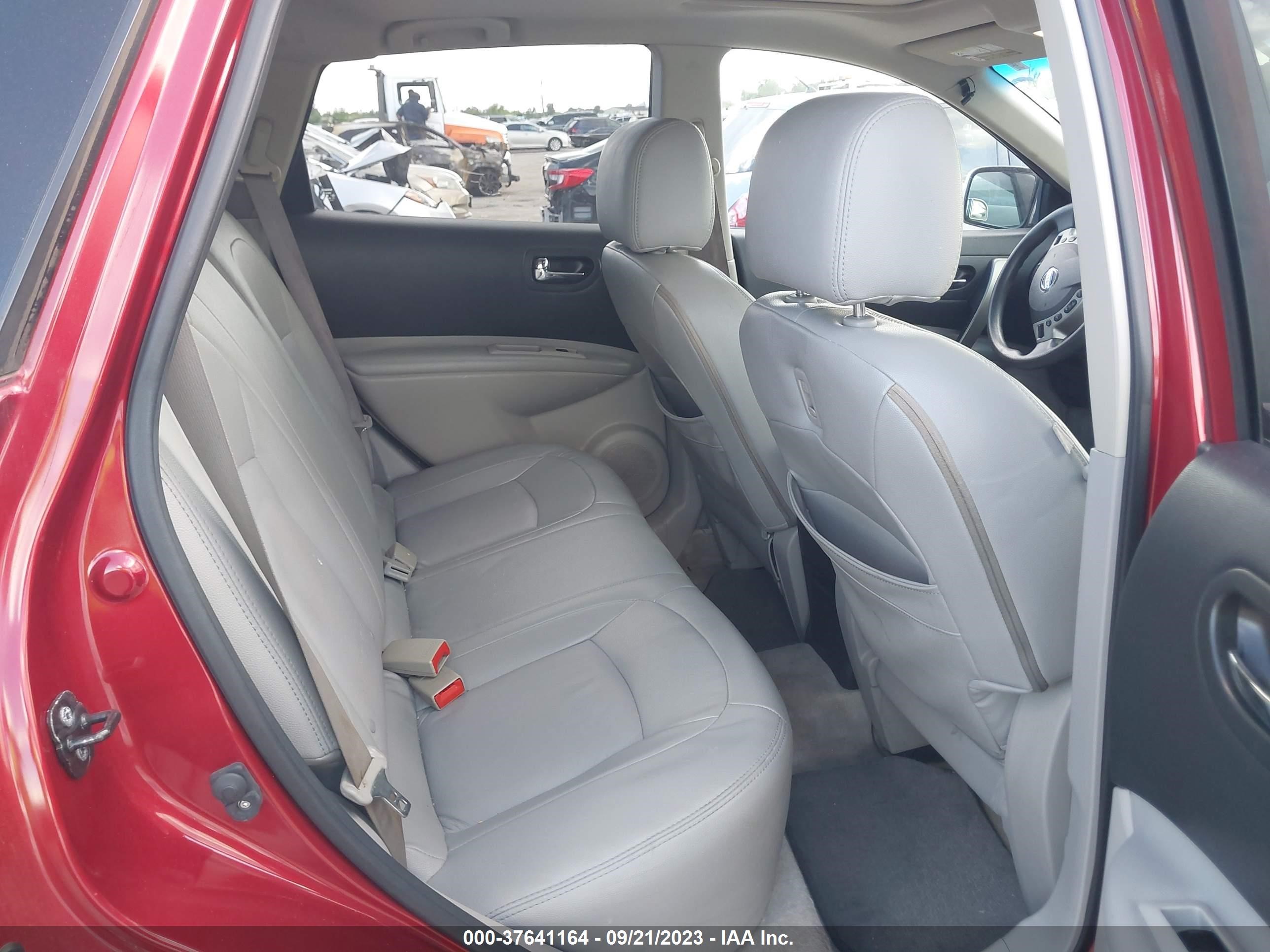 Photo 7 VIN: JN8AS5MT4CW299790 - NISSAN ROGUE 