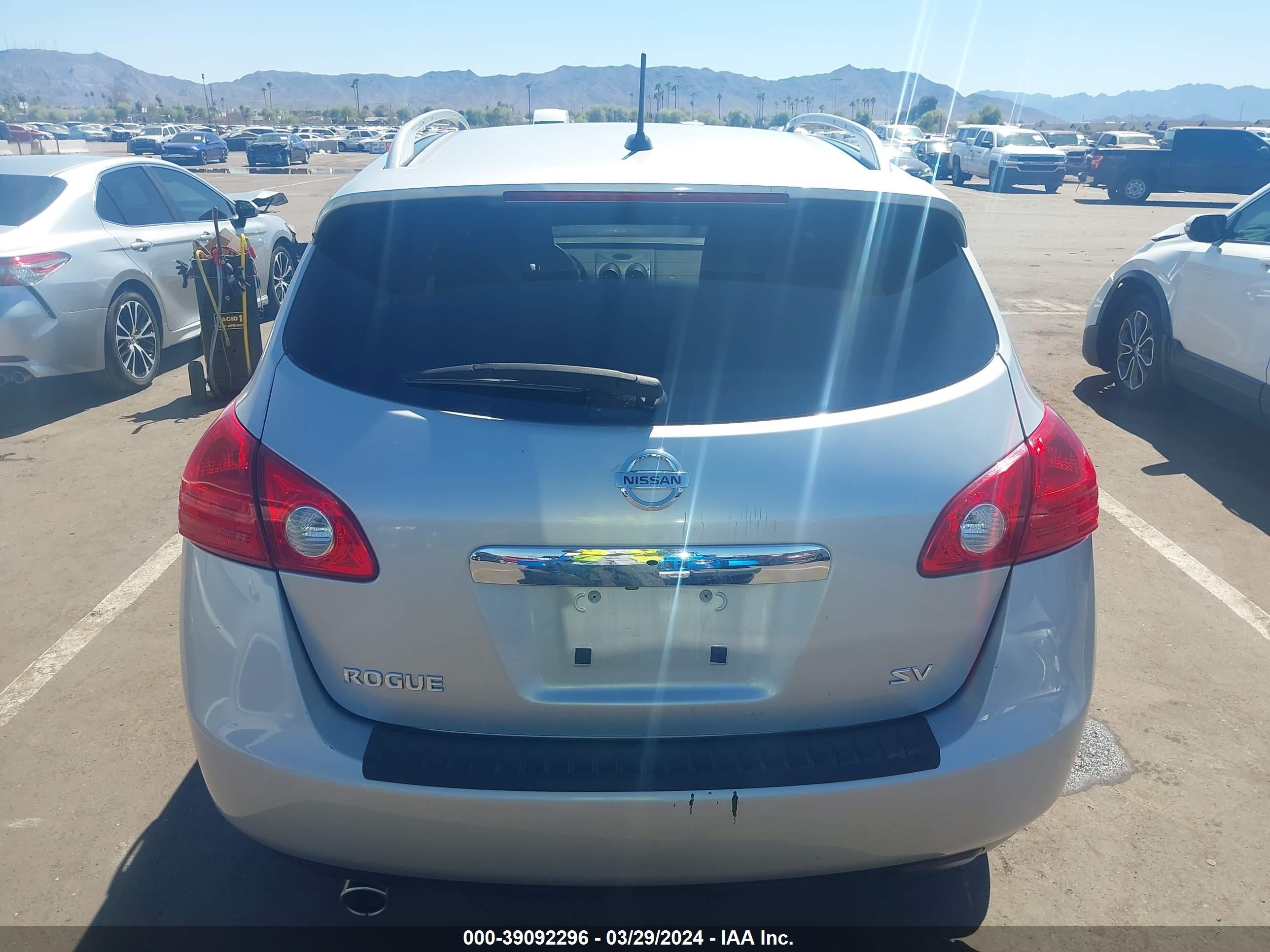 Photo 15 VIN: JN8AS5MT4DW028536 - NISSAN ROGUE 