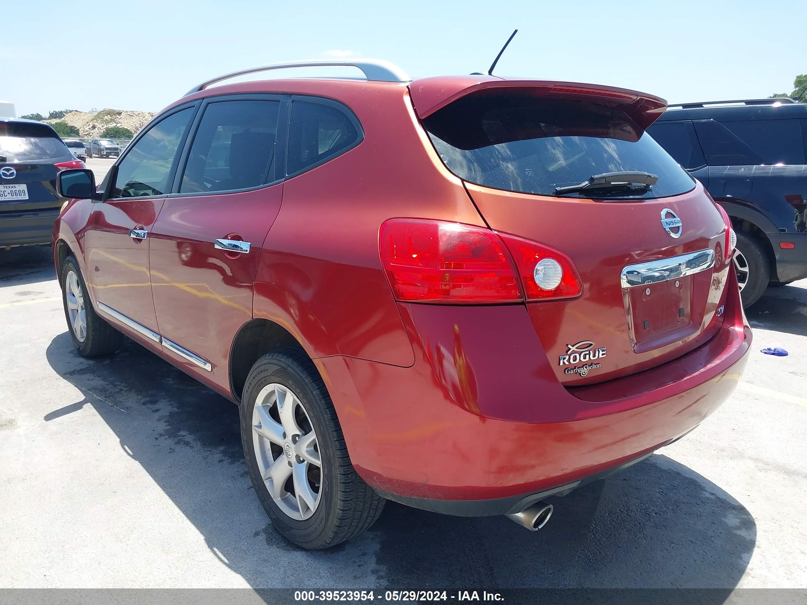 Photo 2 VIN: JN8AS5MT5BW167491 - NISSAN ROGUE 