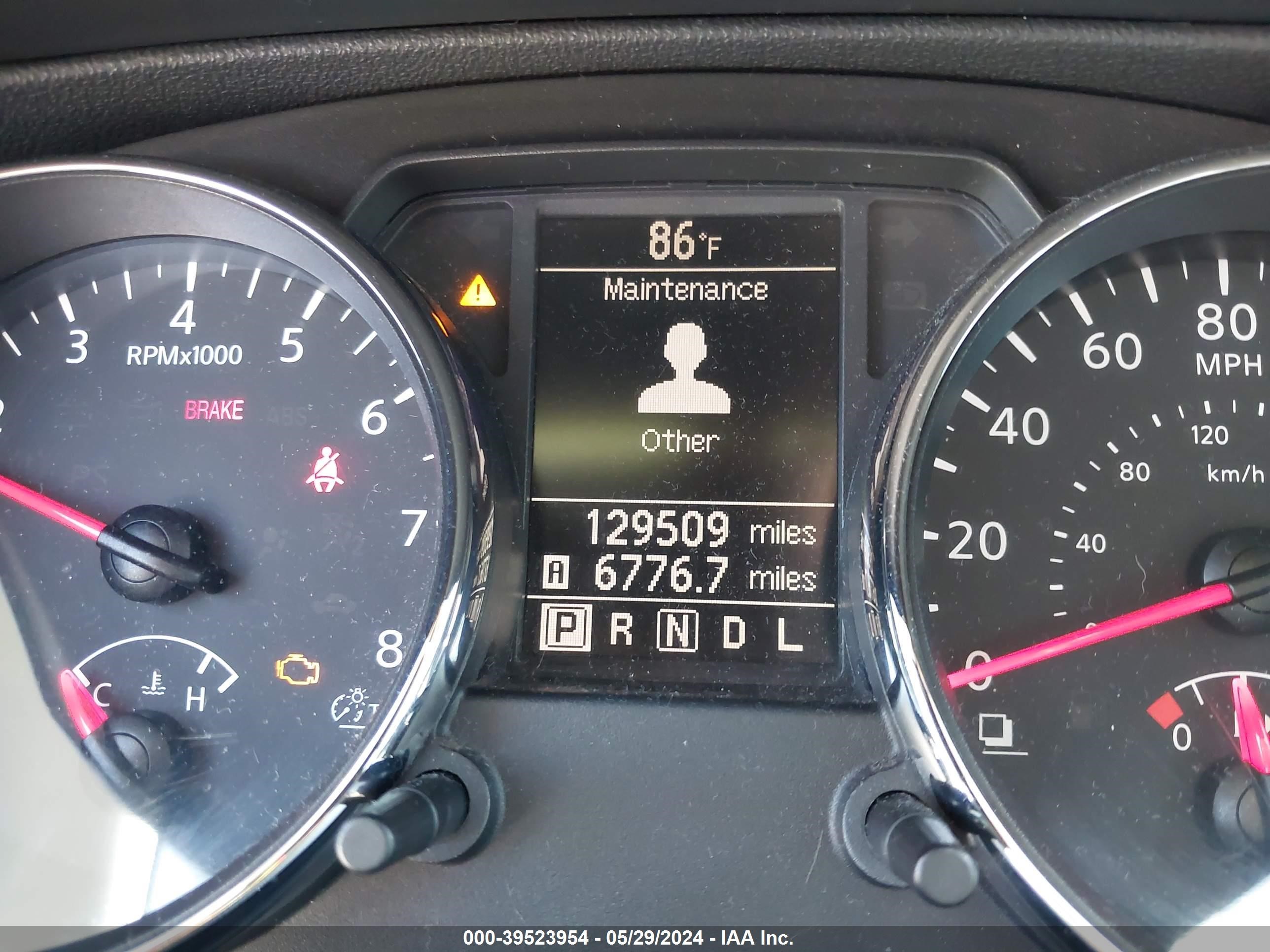 Photo 6 VIN: JN8AS5MT5BW167491 - NISSAN ROGUE 