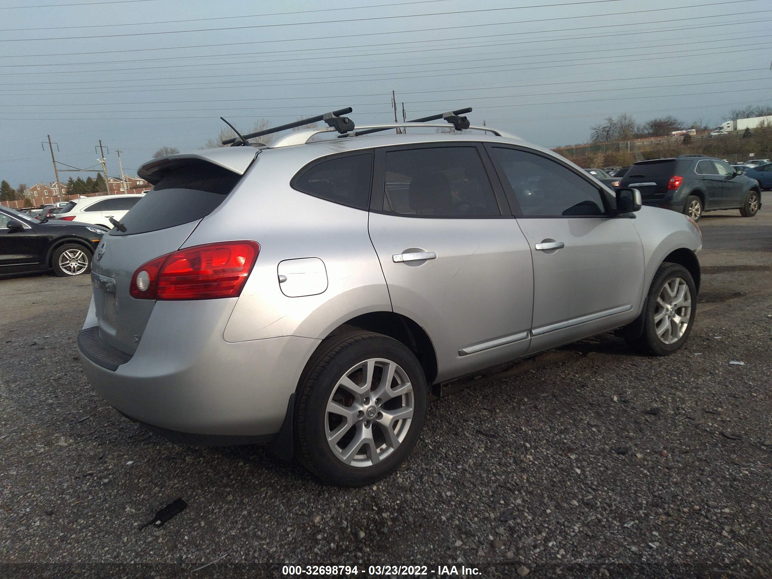 Photo 3 VIN: JN8AS5MT5BW577000 - NISSAN ROGUE 