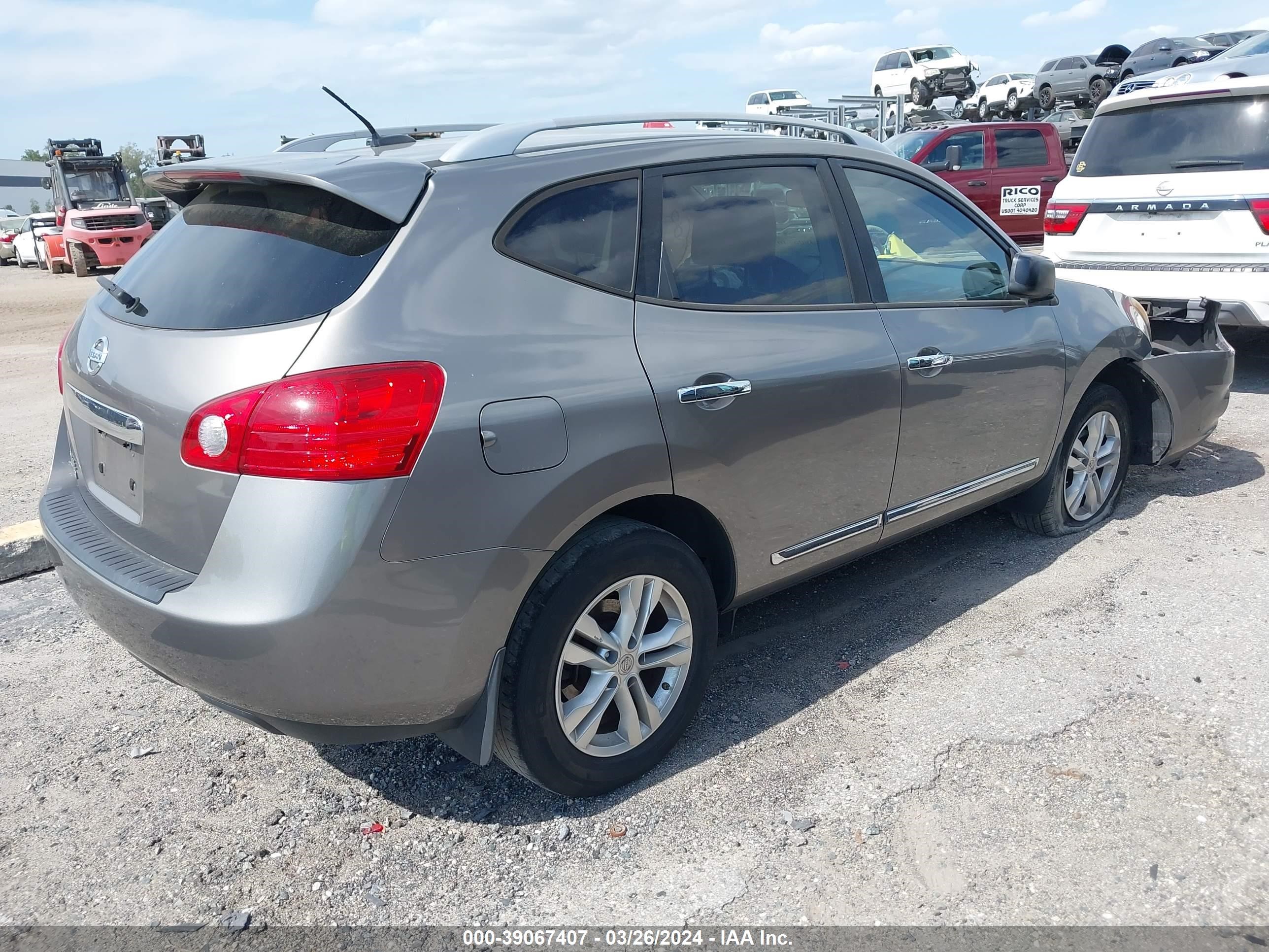 Photo 3 VIN: JN8AS5MT5FW654891 - NISSAN ROGUE 