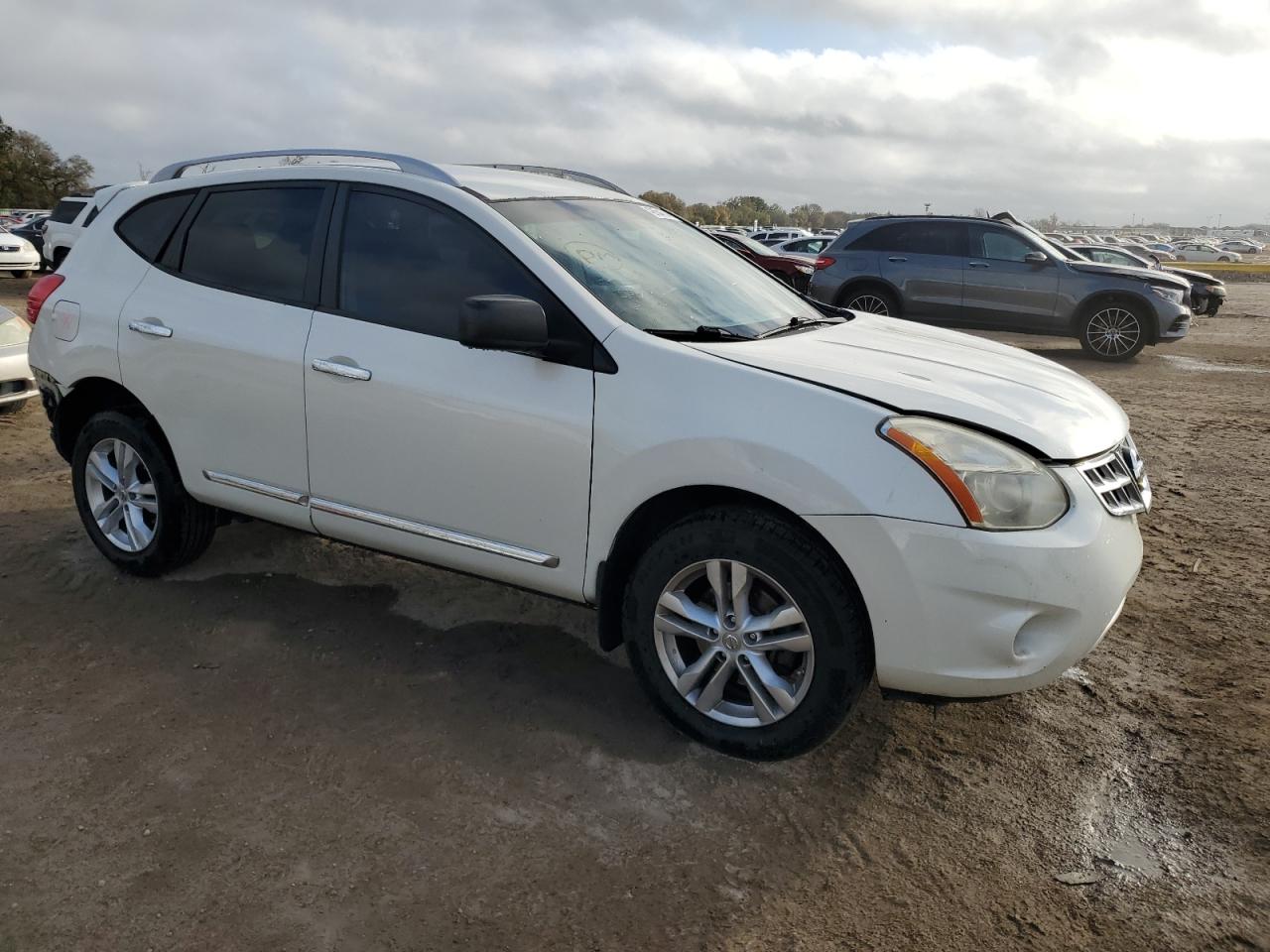 Photo 3 VIN: JN8AS5MT5FW668404 - NISSAN ROGUE 