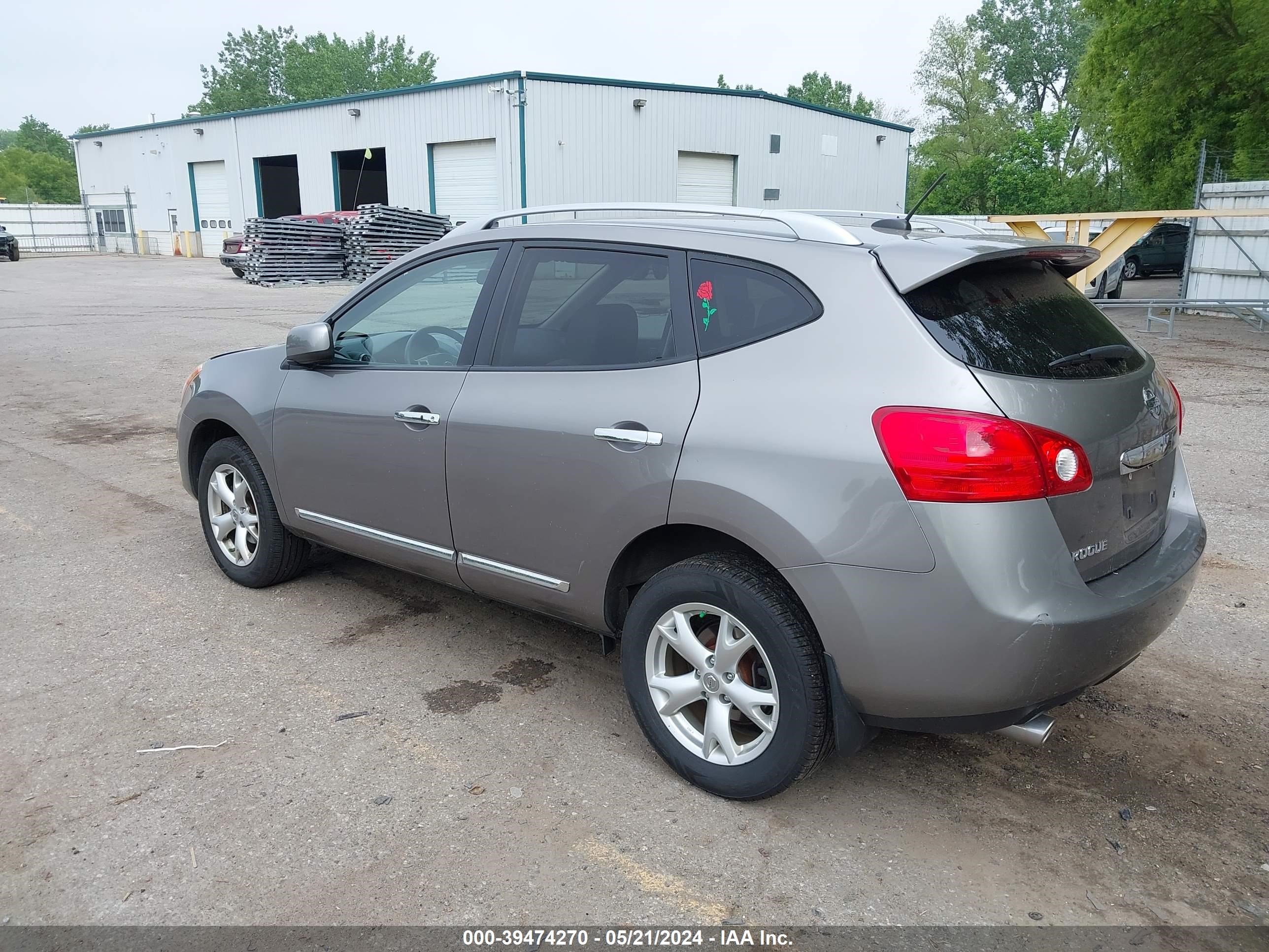 Photo 2 VIN: JN8AS5MT6BW571917 - NISSAN ROGUE 