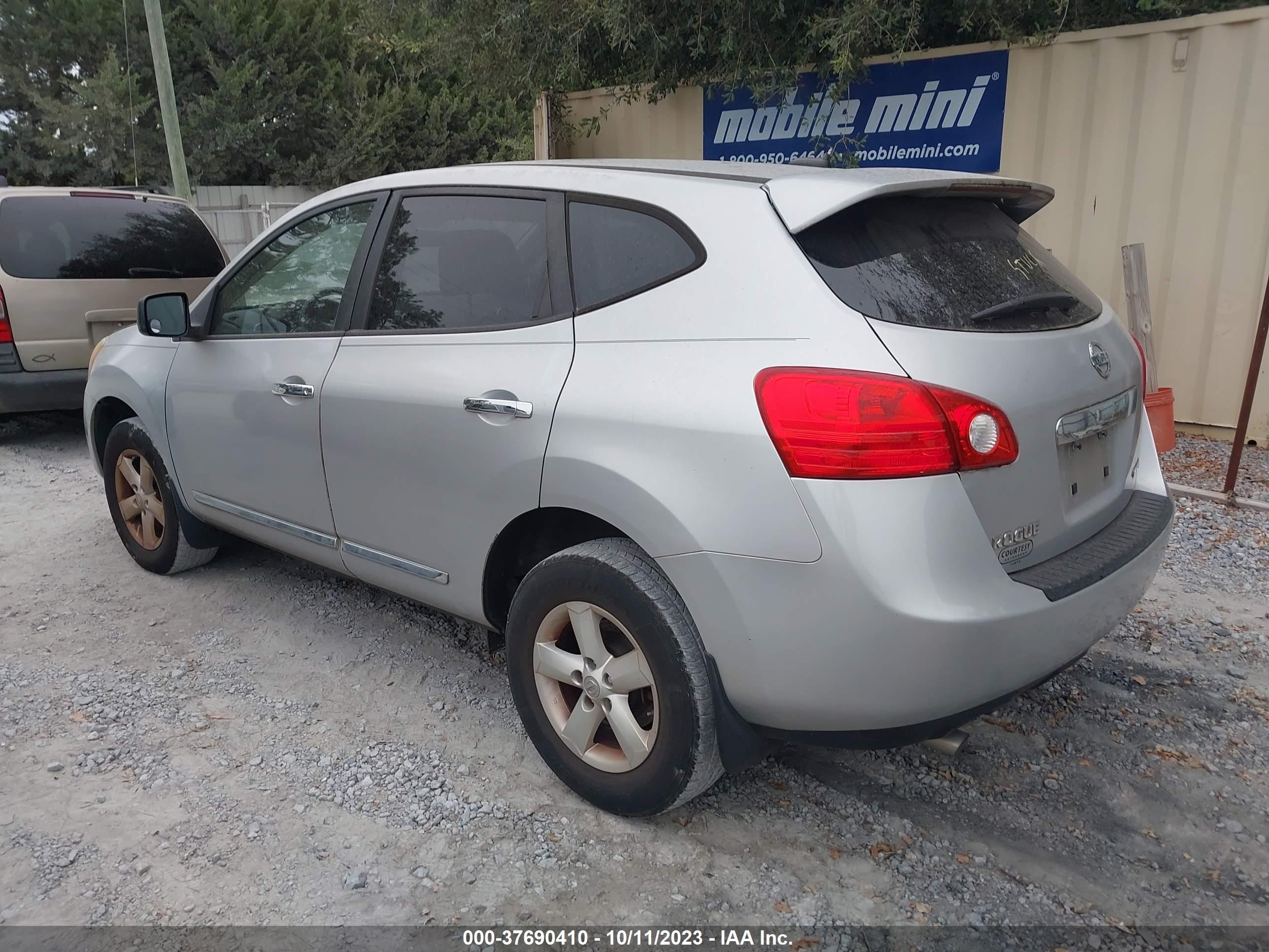 Photo 2 VIN: JN8AS5MT6DW530819 - NISSAN ROGUE 