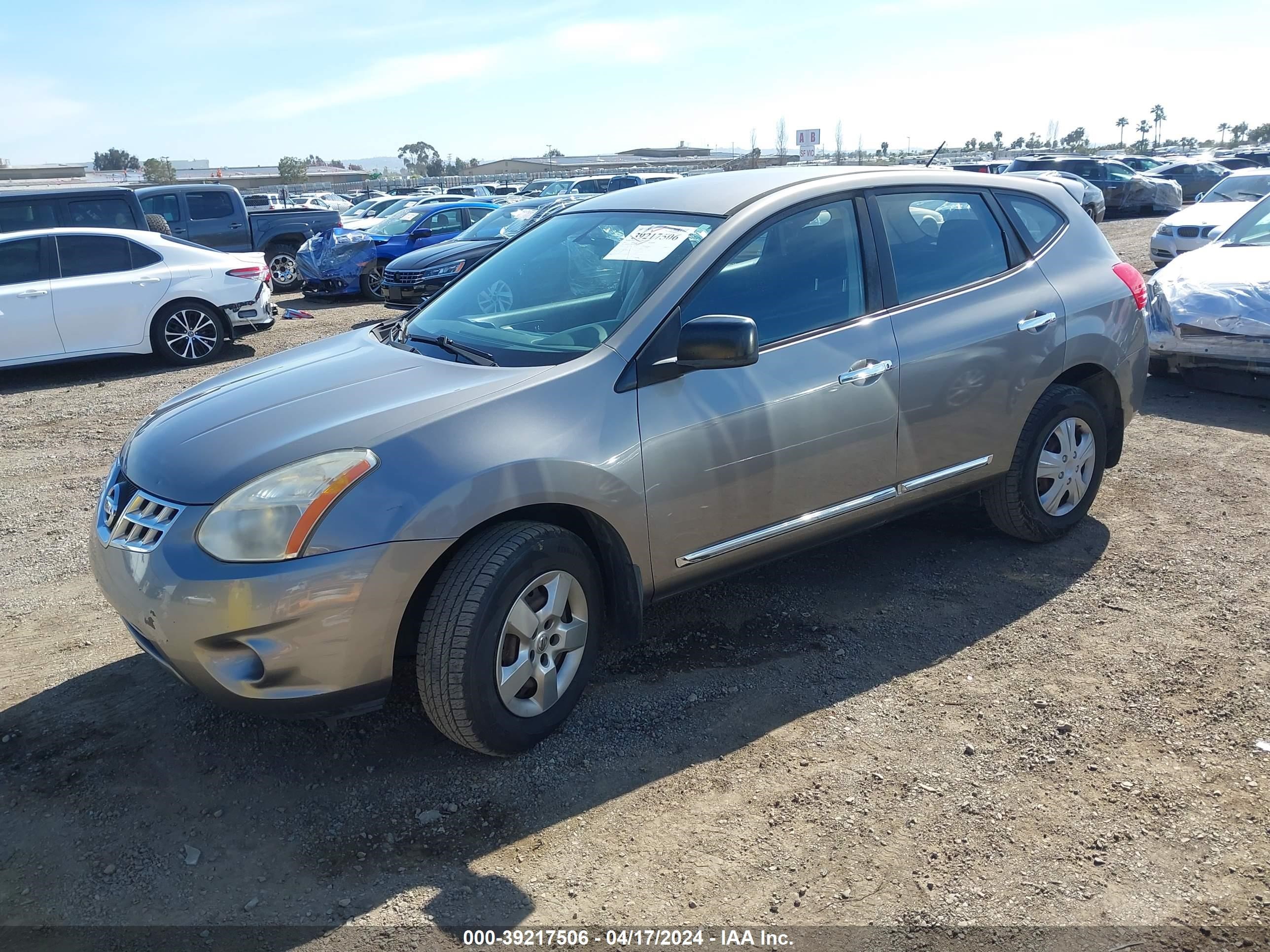 Photo 1 VIN: JN8AS5MT7BW566905 - NISSAN ROGUE 