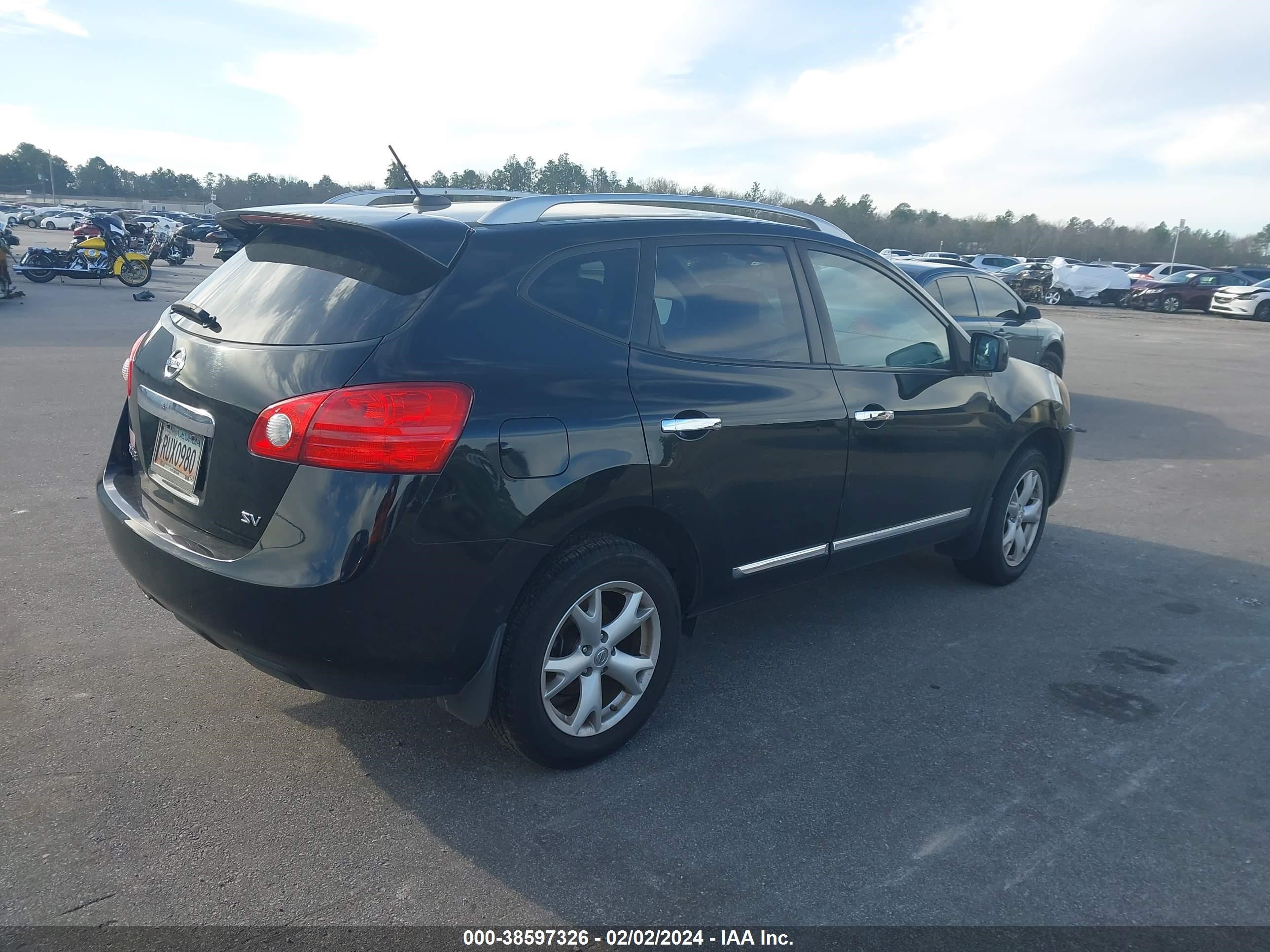 Photo 3 VIN: JN8AS5MT7BW571330 - NISSAN ROGUE 