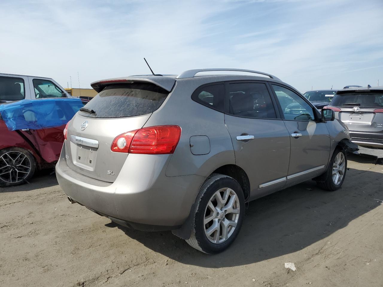 Photo 3 VIN: JN8AS5MT7CW289299 - NISSAN ROGUE 