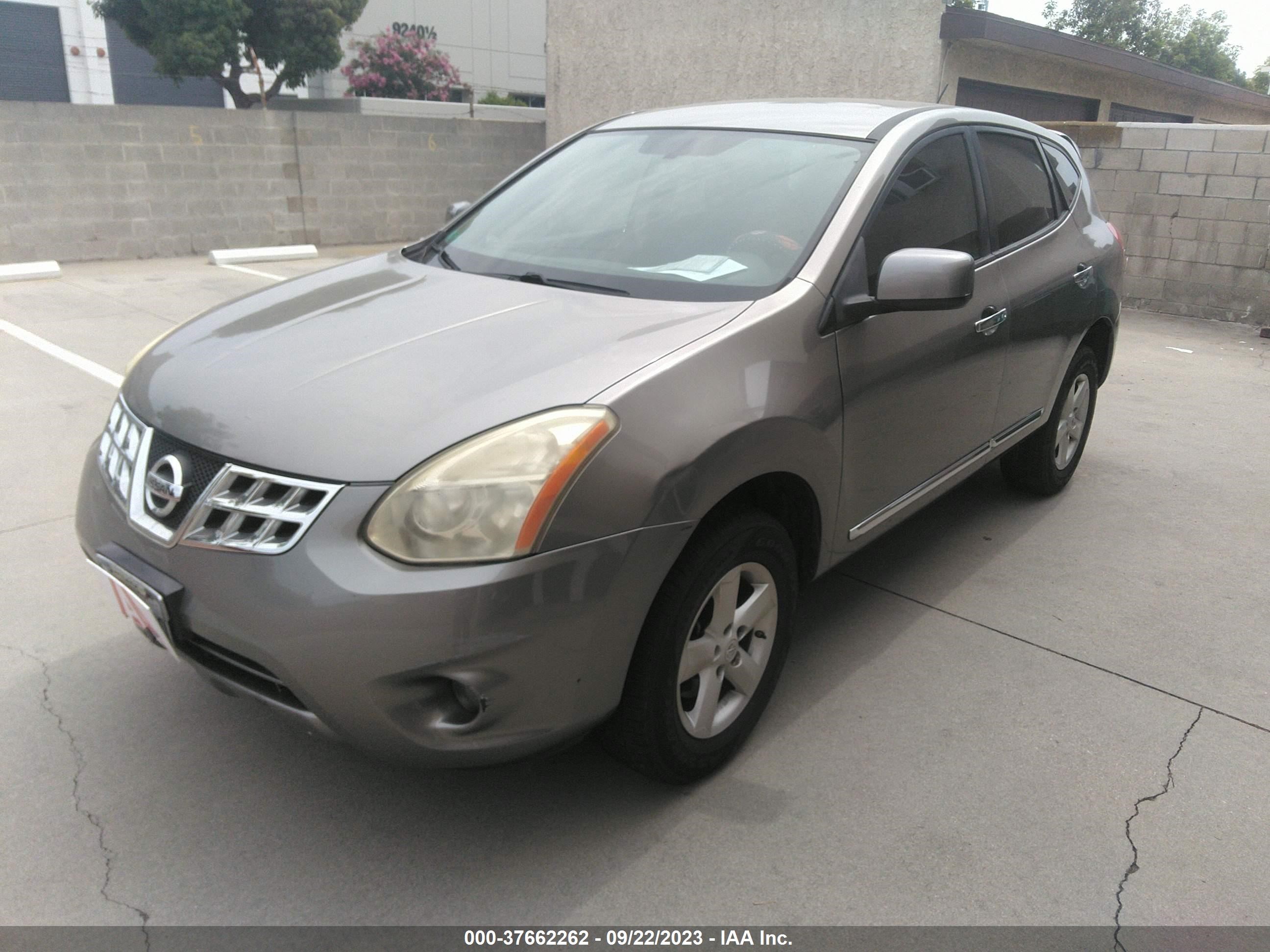 Photo 1 VIN: JN8AS5MT7DW031124 - NISSAN ROGUE 