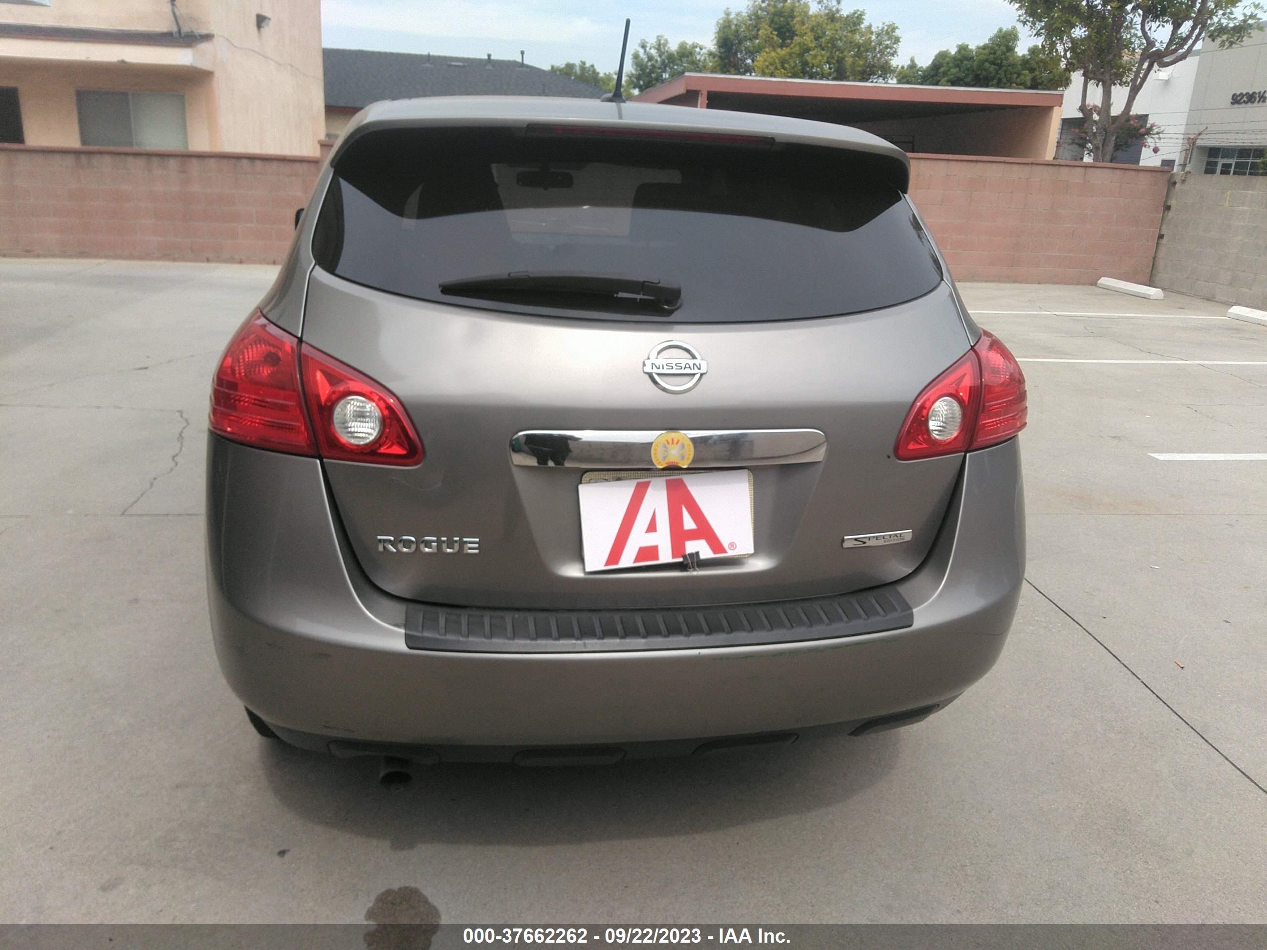 Photo 11 VIN: JN8AS5MT7DW031124 - NISSAN ROGUE 