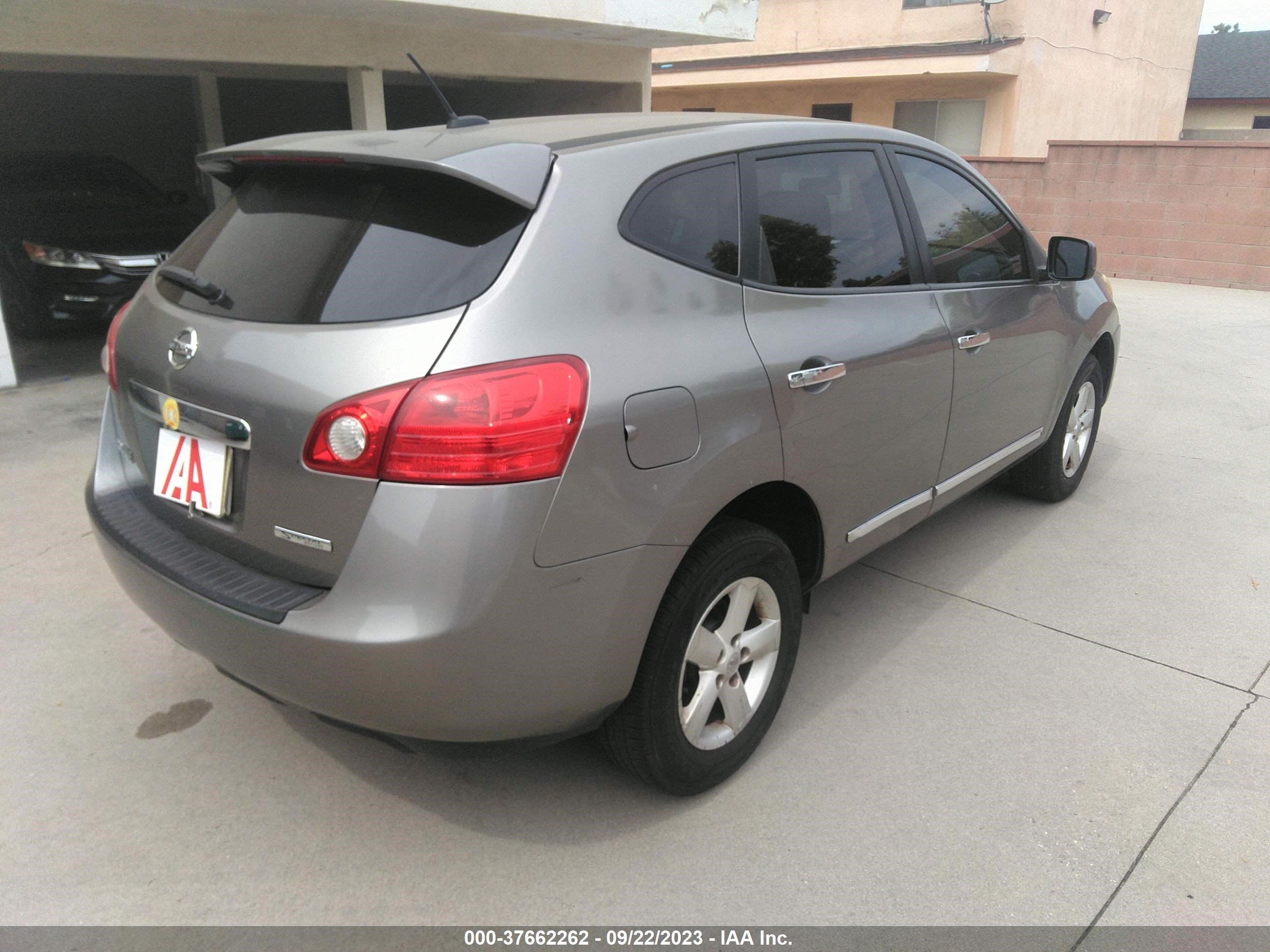 Photo 3 VIN: JN8AS5MT7DW031124 - NISSAN ROGUE 