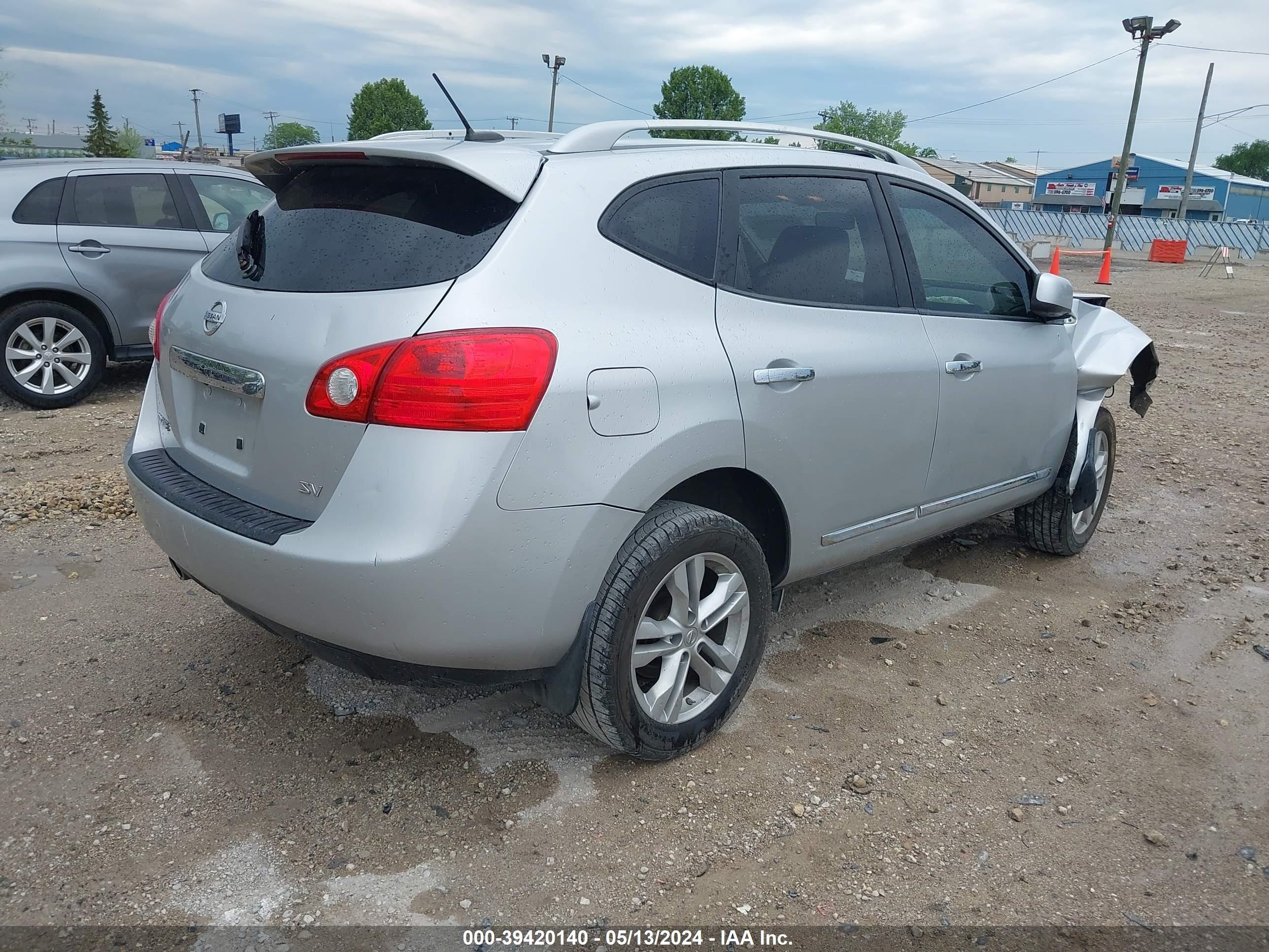 Photo 3 VIN: JN8AS5MT7DW520221 - NISSAN ROGUE 