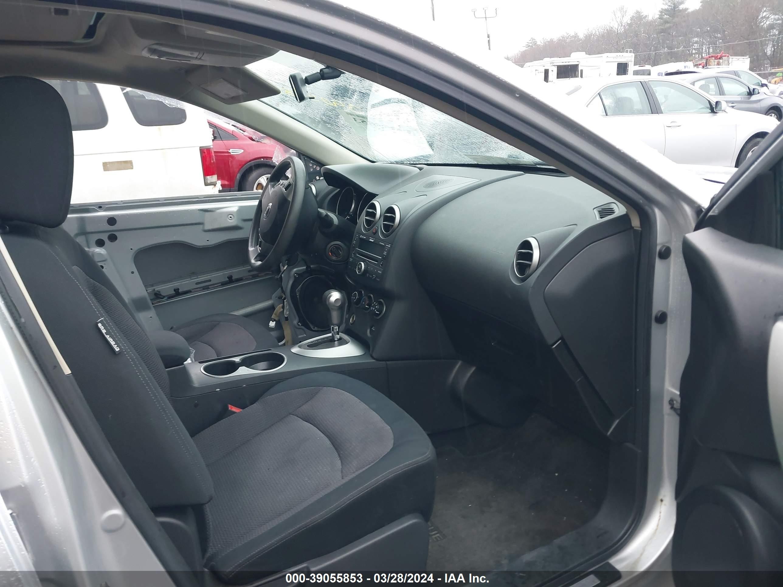 Photo 4 VIN: JN8AS5MT8AW015736 - NISSAN ROGUE 