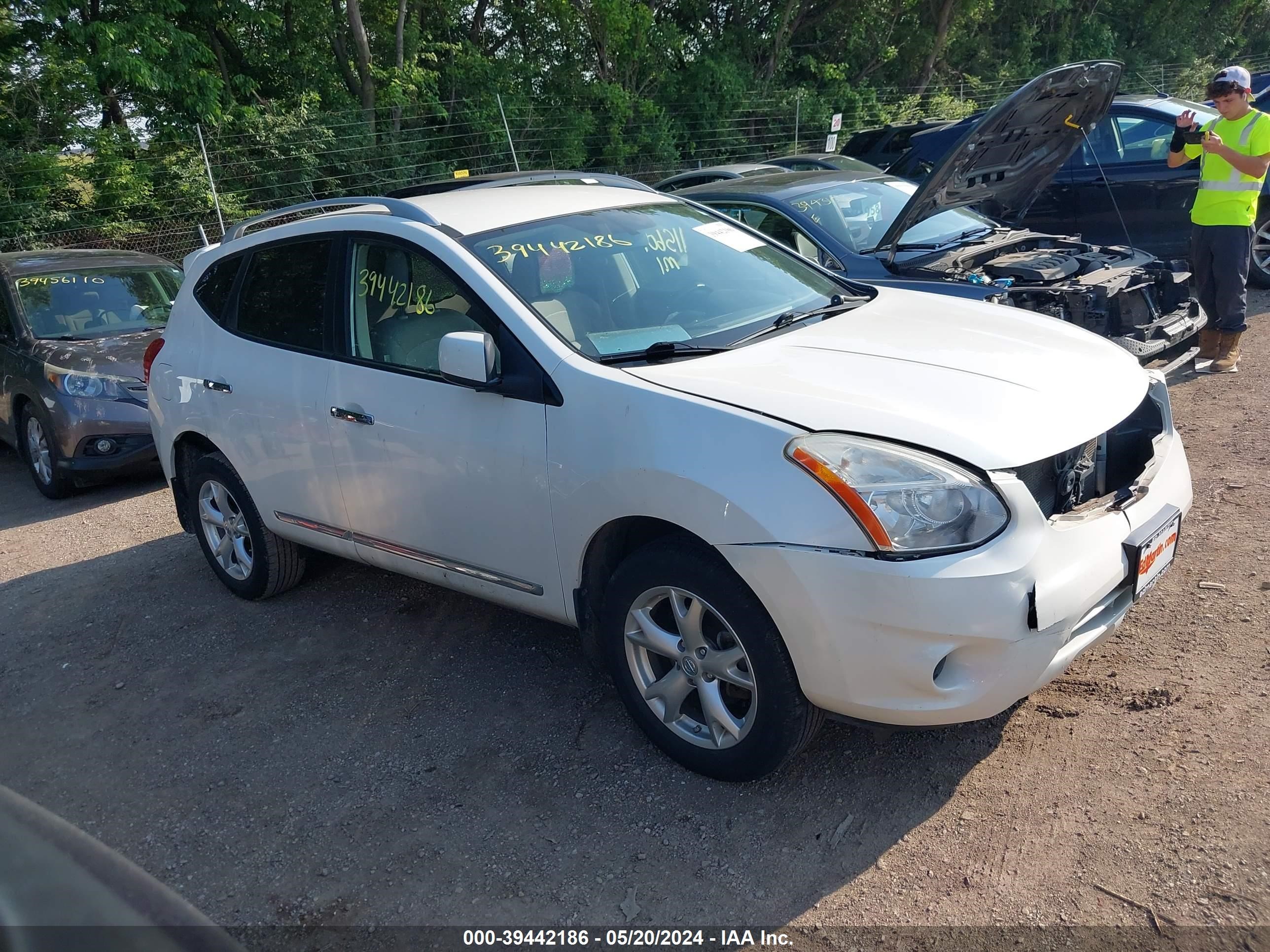 Photo 0 VIN: JN8AS5MT8BW160034 - NISSAN ROGUE 