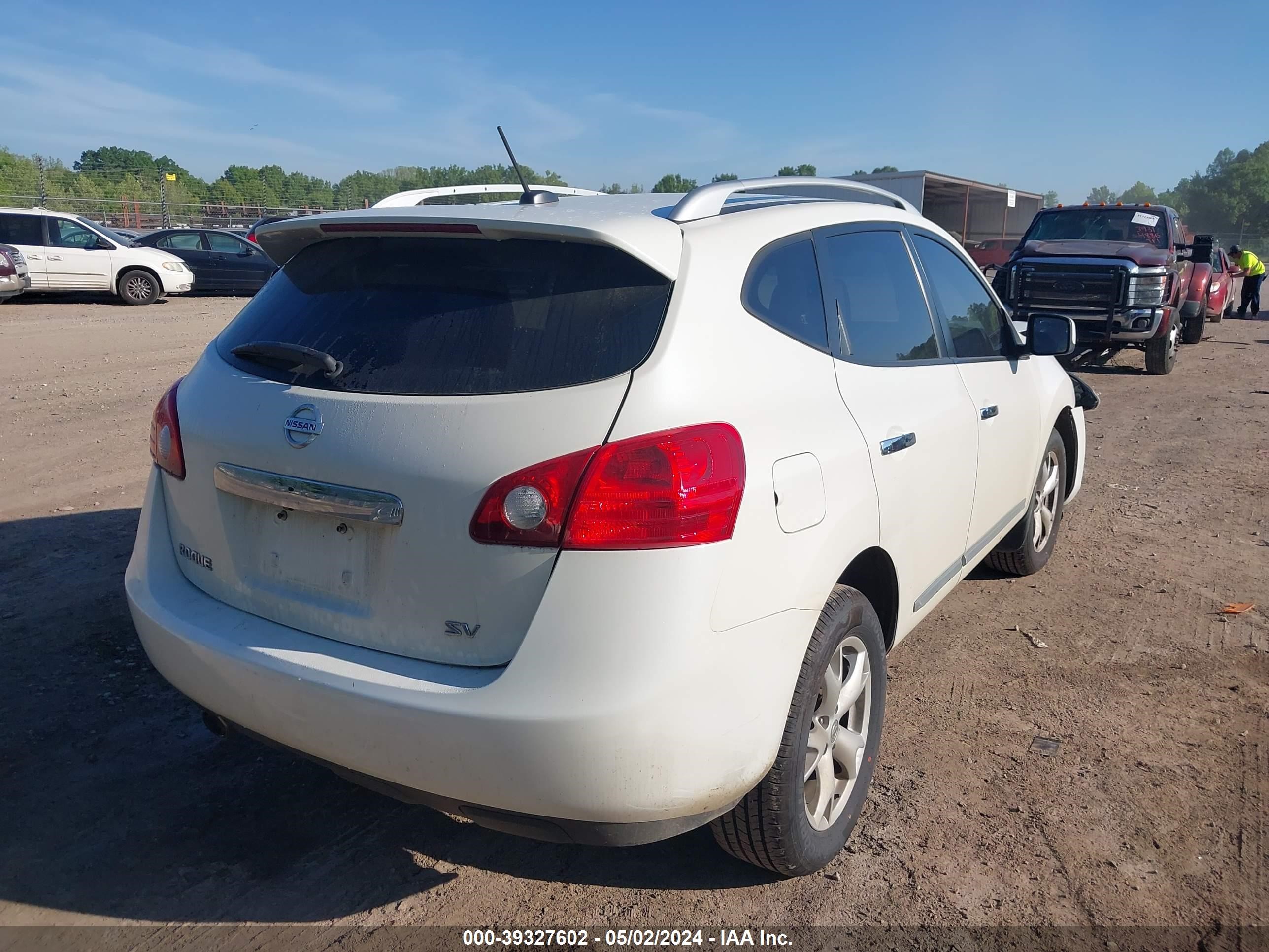 Photo 3 VIN: JN8AS5MT8BW188822 - NISSAN ROGUE 