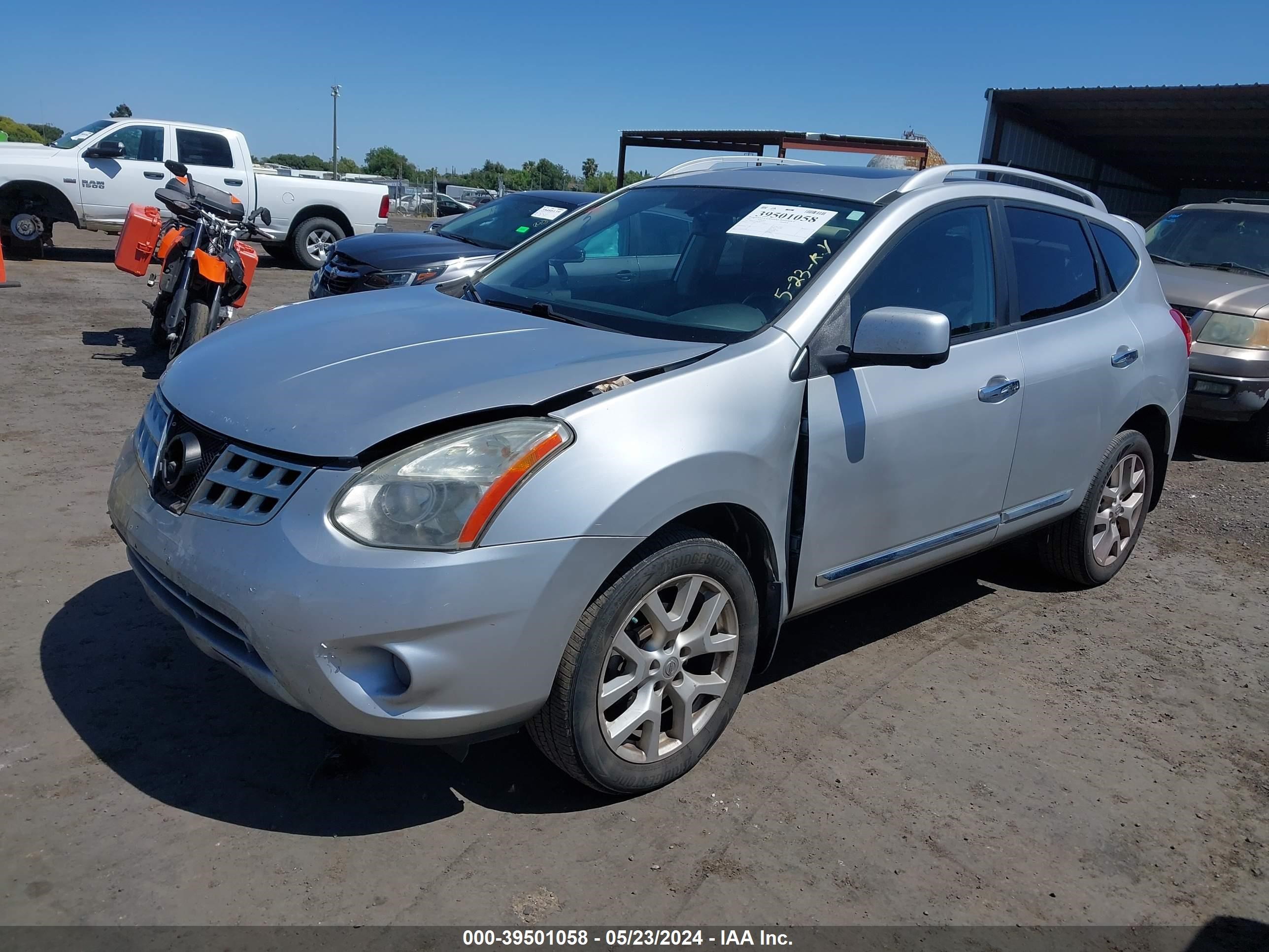 Photo 1 VIN: JN8AS5MT8CW257123 - NISSAN ROGUE 