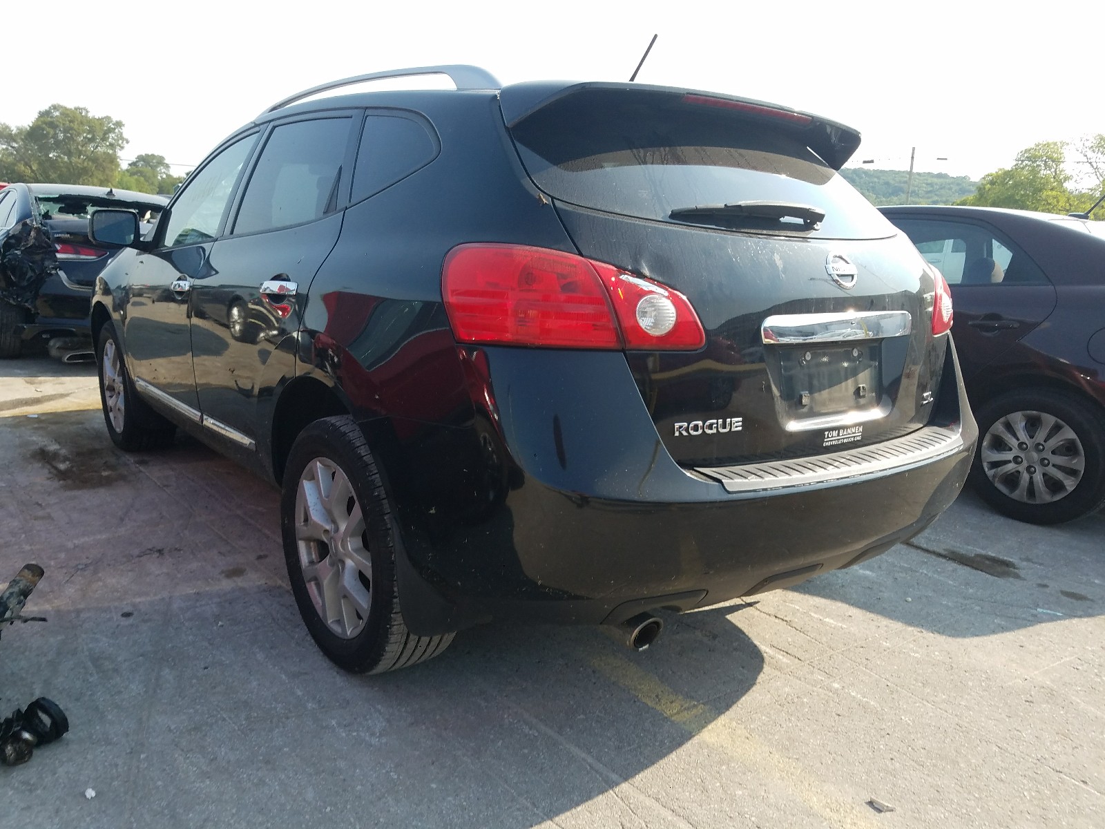 Photo 2 VIN: JN8AS5MT8CW262922 - NISSAN ROGUE S 