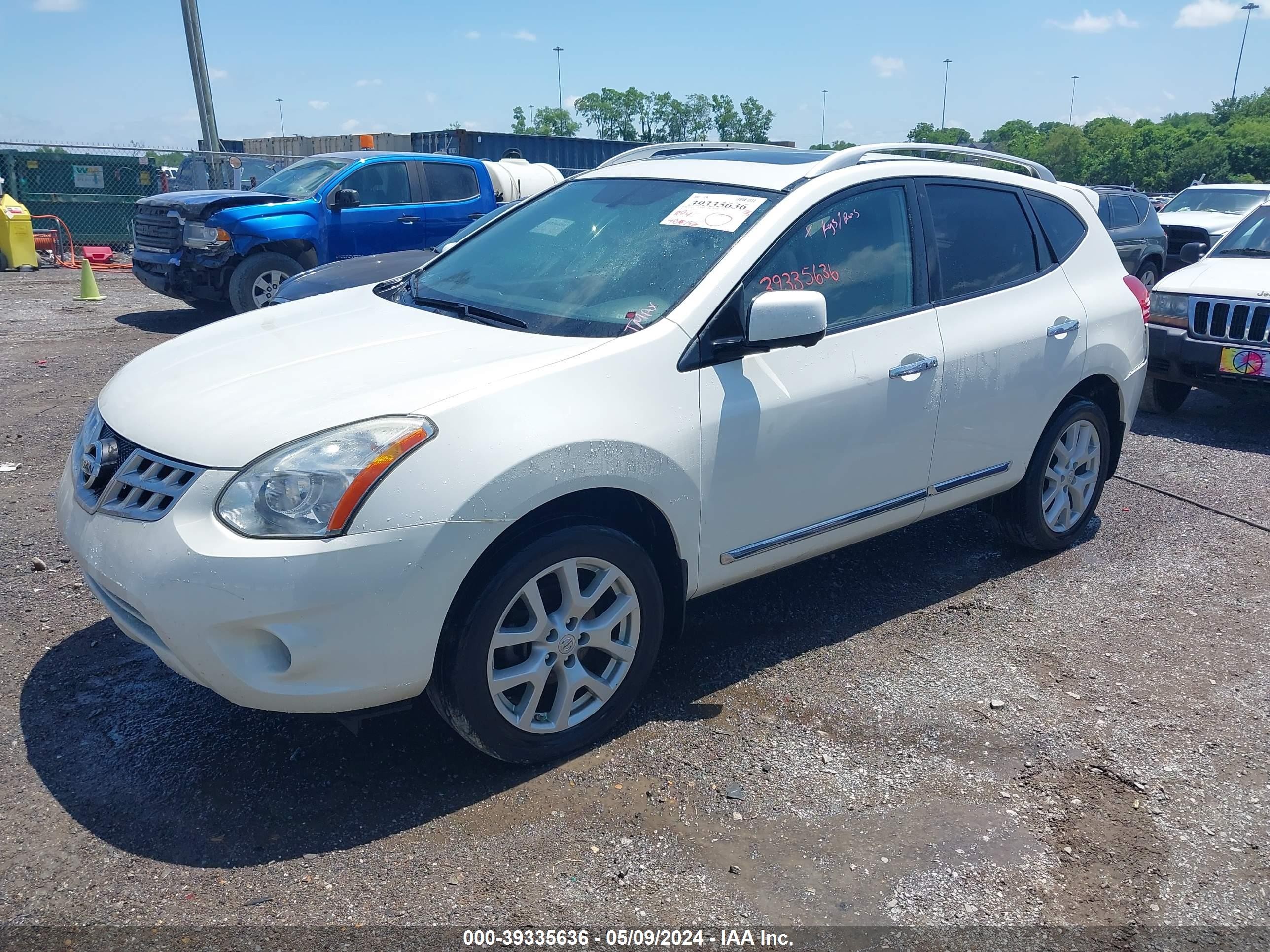 Photo 1 VIN: JN8AS5MT8CW302447 - NISSAN ROGUE 