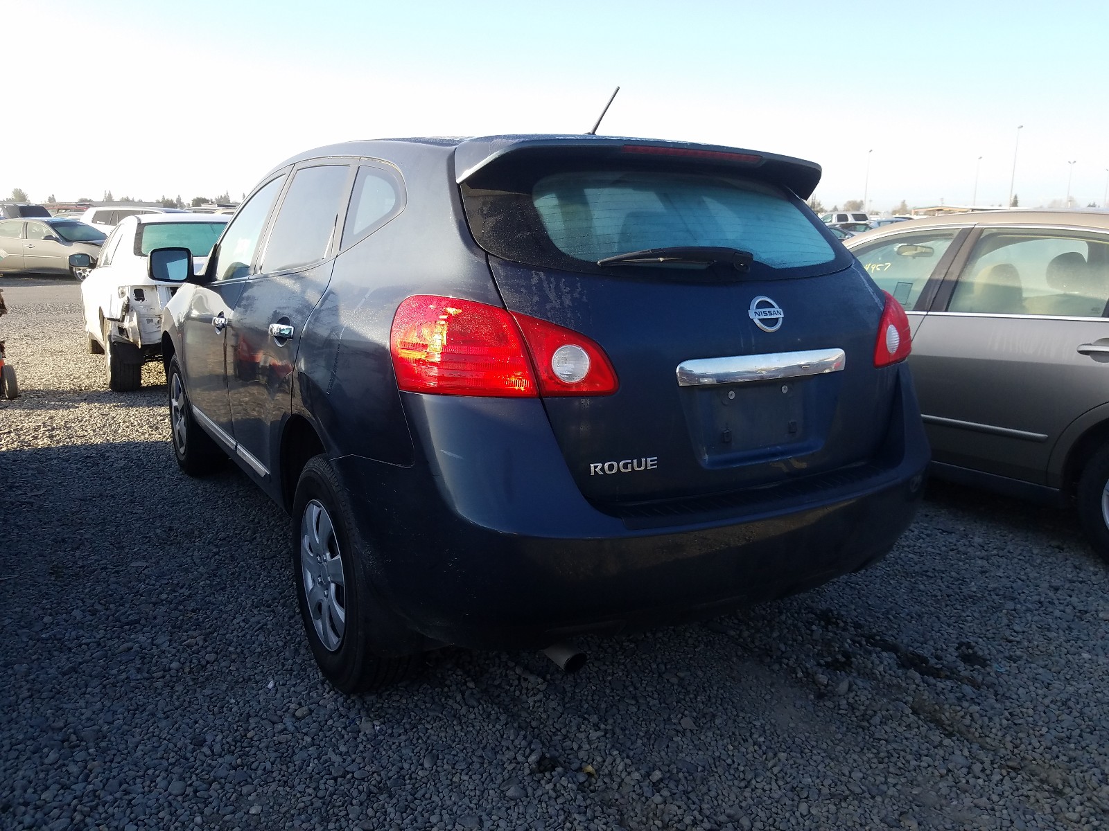 Photo 2 VIN: JN8AS5MT8CW609813 - NISSAN ROGUE S 