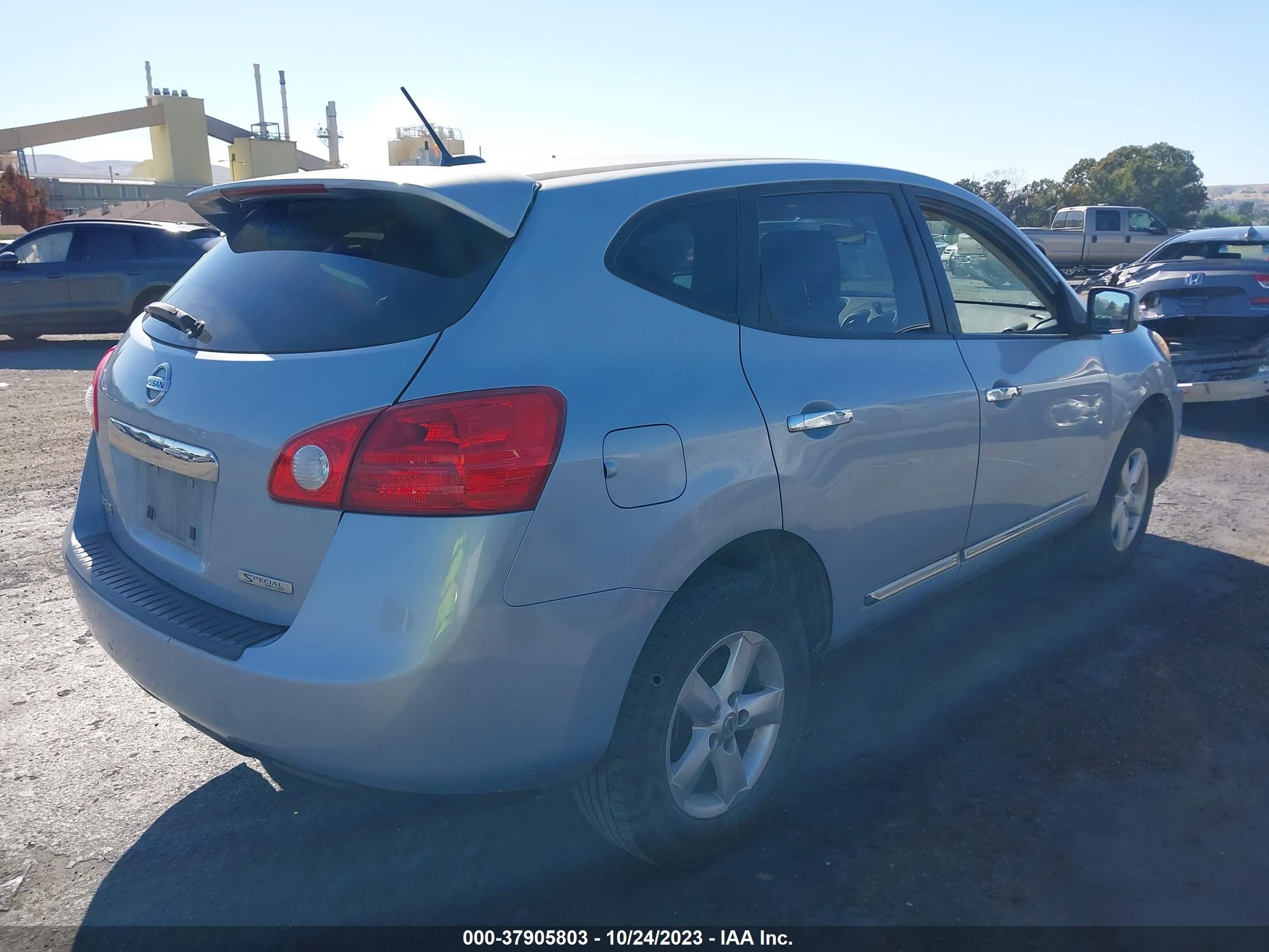 Photo 3 VIN: JN8AS5MT8DW021704 - NISSAN ROGUE 