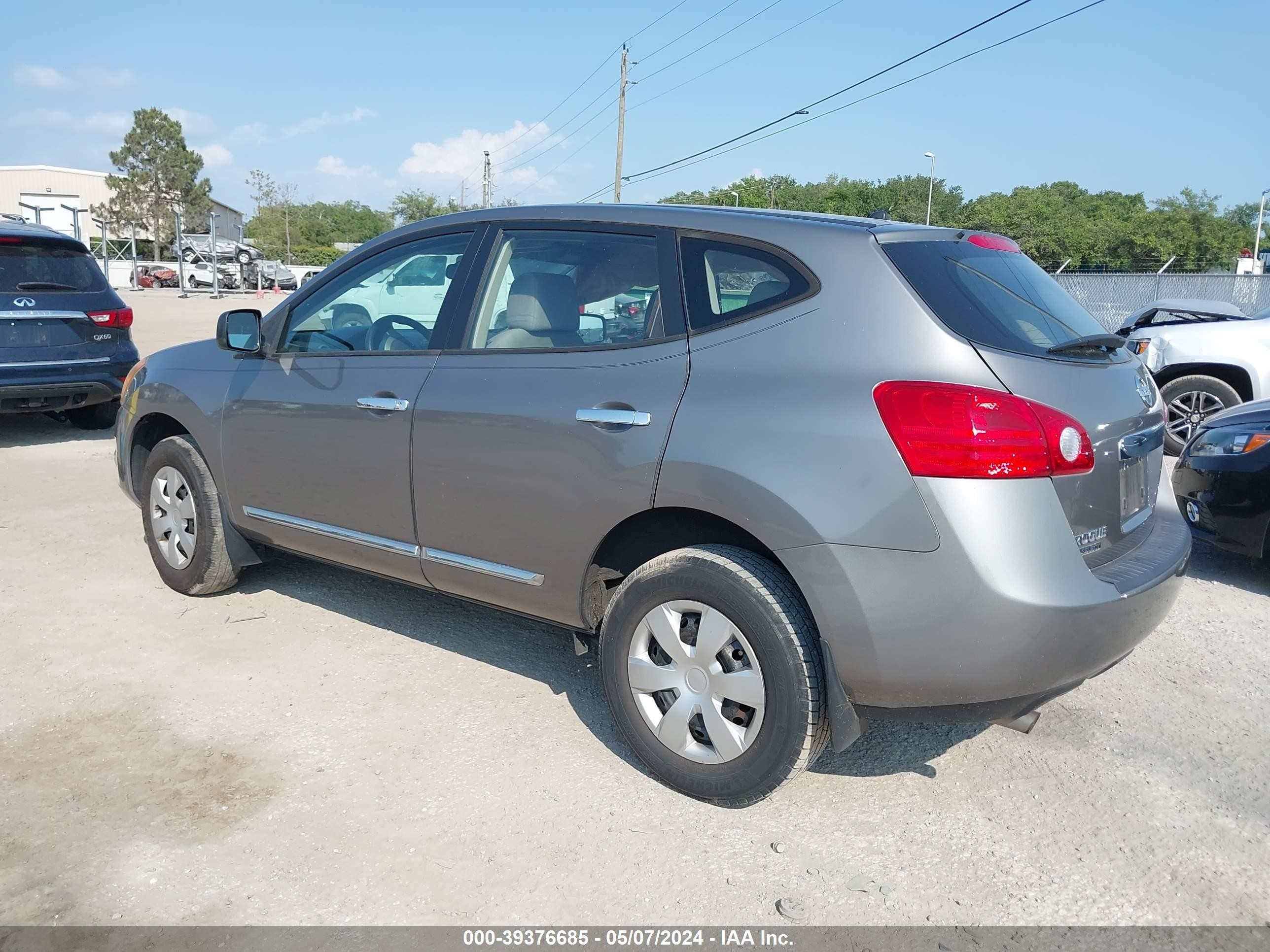 Photo 2 VIN: JN8AS5MT8EW600189 - NISSAN ROGUE 