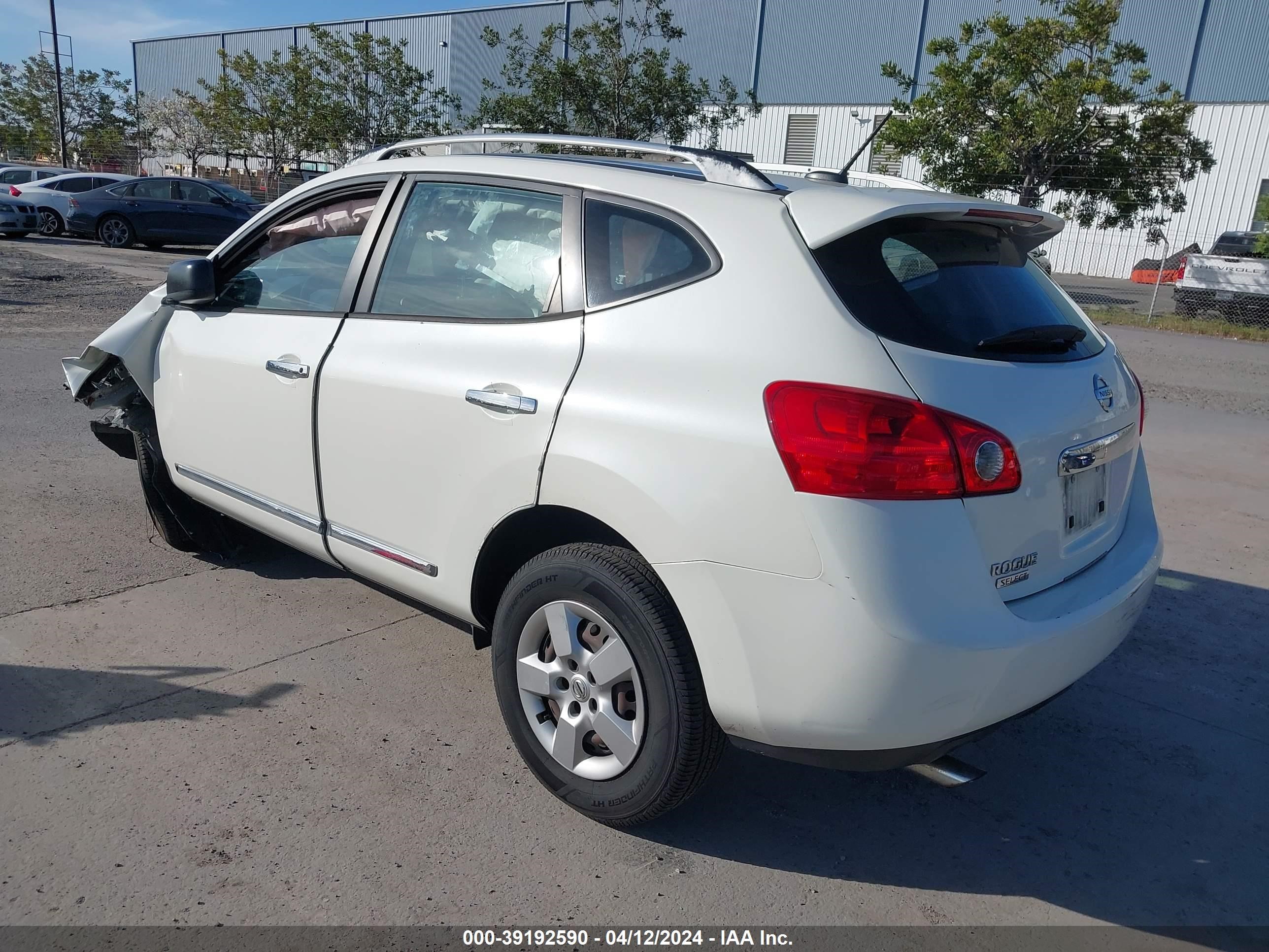 Photo 2 VIN: JN8AS5MT8EW615260 - NISSAN ROGUE 