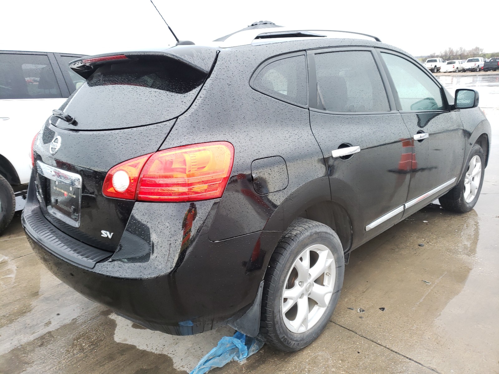 Photo 3 VIN: JN8AS5MT9BW188313 - NISSAN ROGUE S 