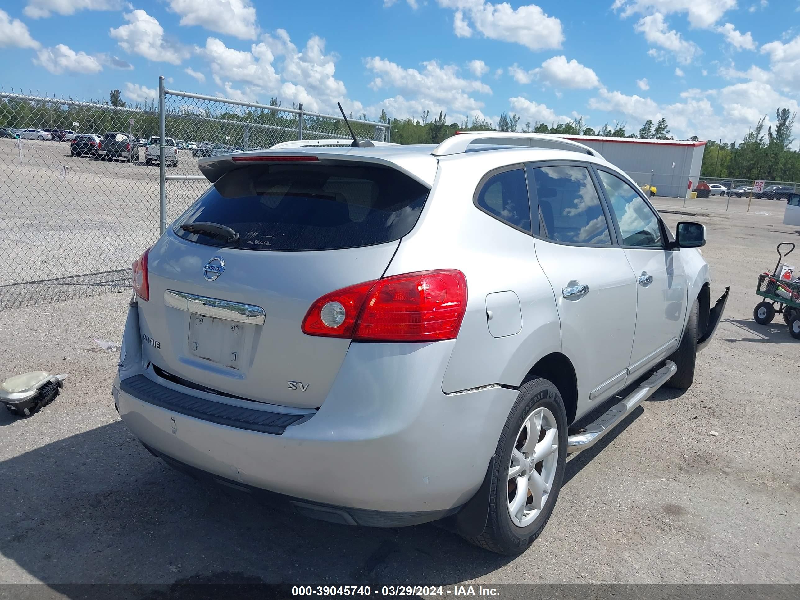 Photo 3 VIN: JN8AS5MT9BW567036 - NISSAN ROGUE 