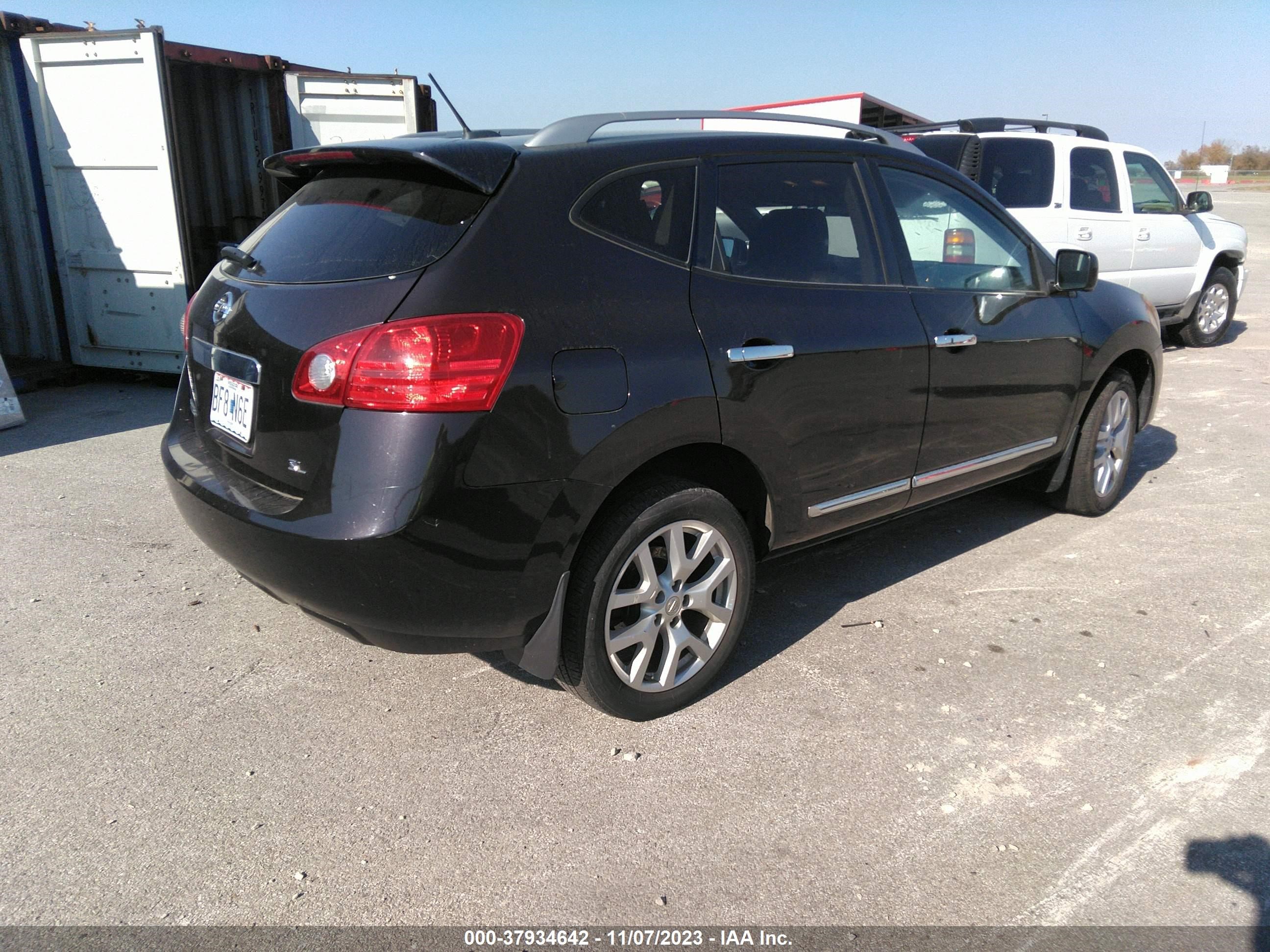 Photo 3 VIN: JN8AS5MT9CW288901 - NISSAN ROGUE 