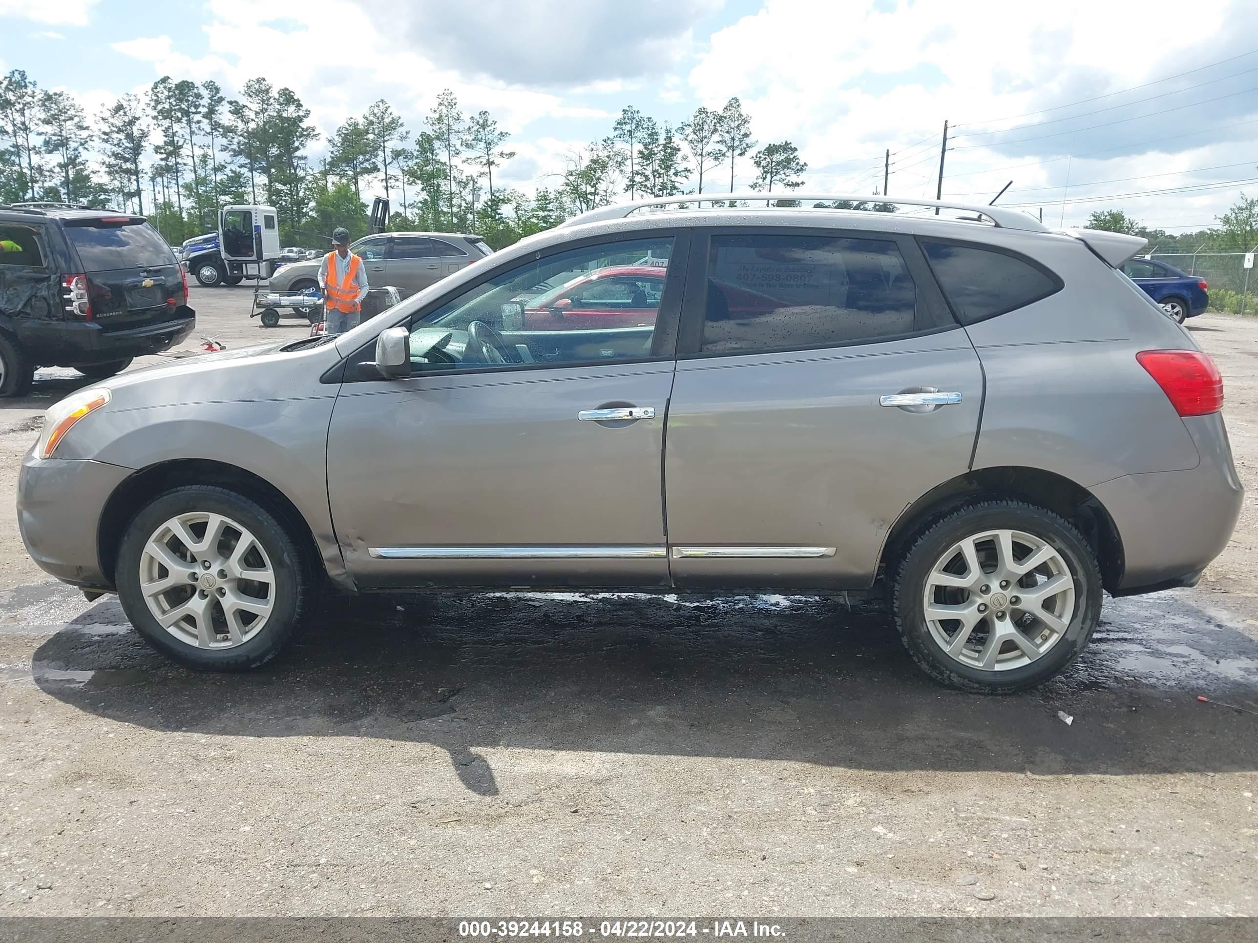 Photo 13 VIN: JN8AS5MT9DW535562 - NISSAN ROGUE 