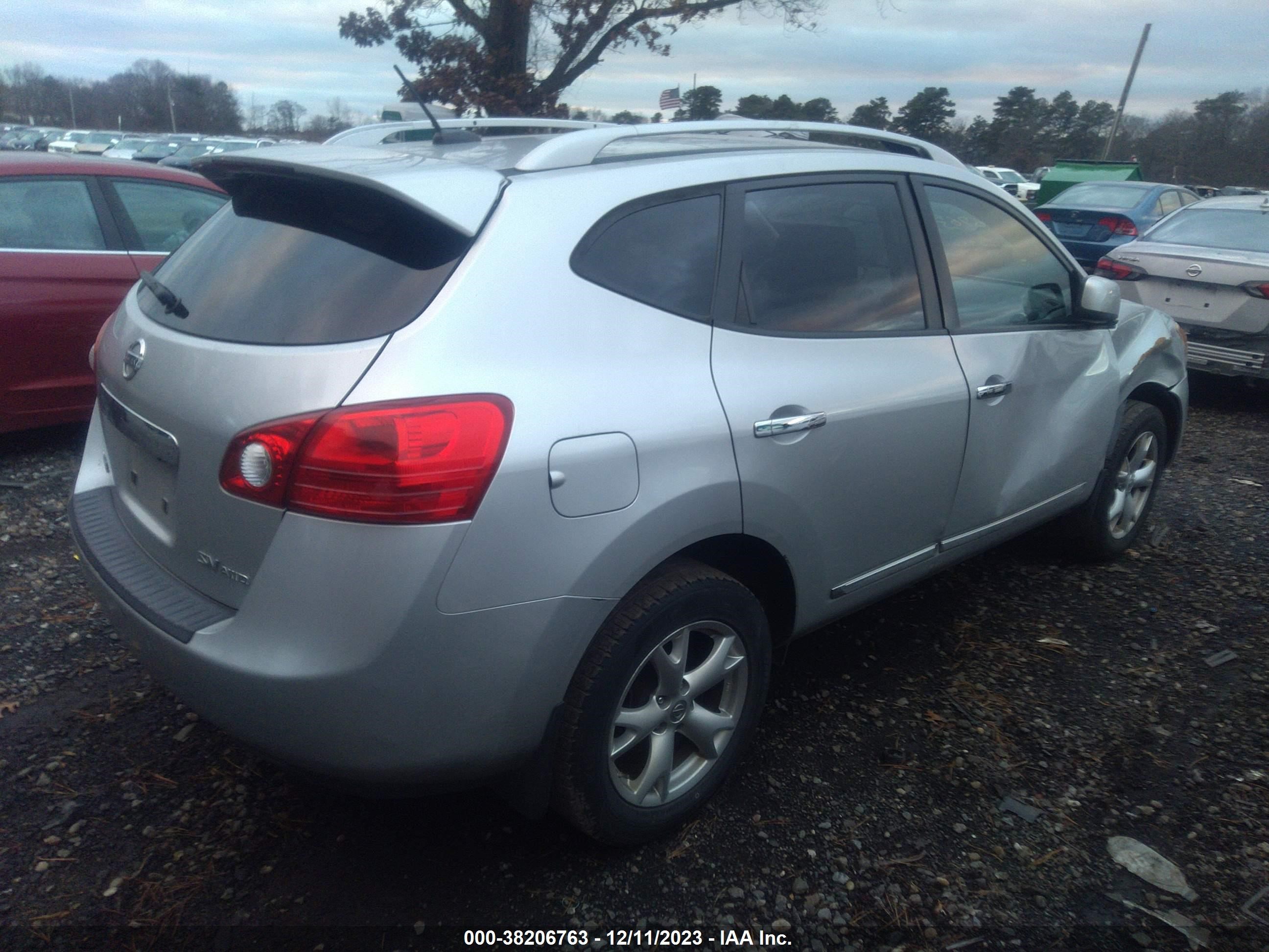 Photo 3 VIN: JN8AS5MV0BW292612 - NISSAN ROGUE 