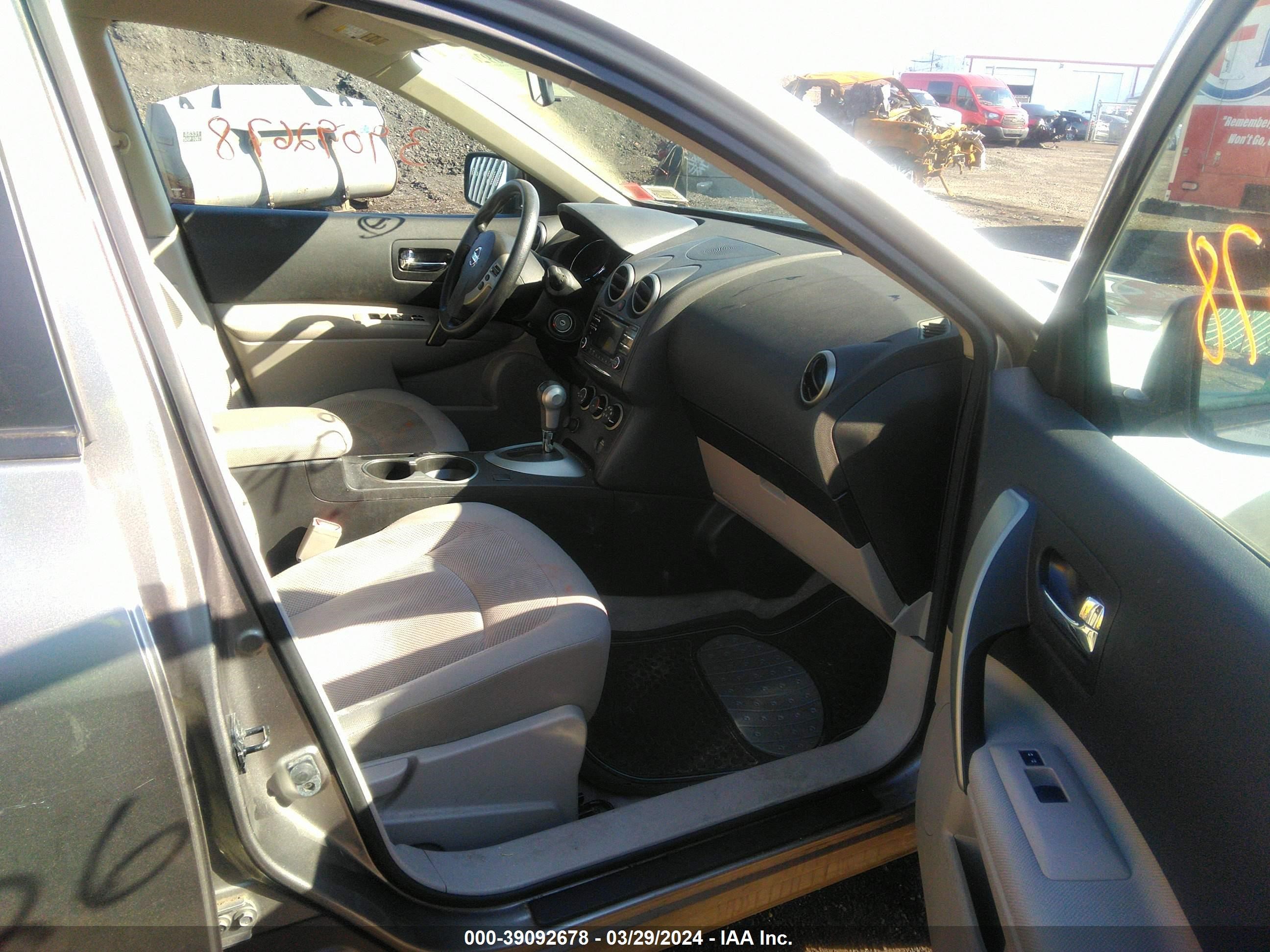 Photo 4 VIN: JN8AS5MV0DW602728 - NISSAN ROGUE 