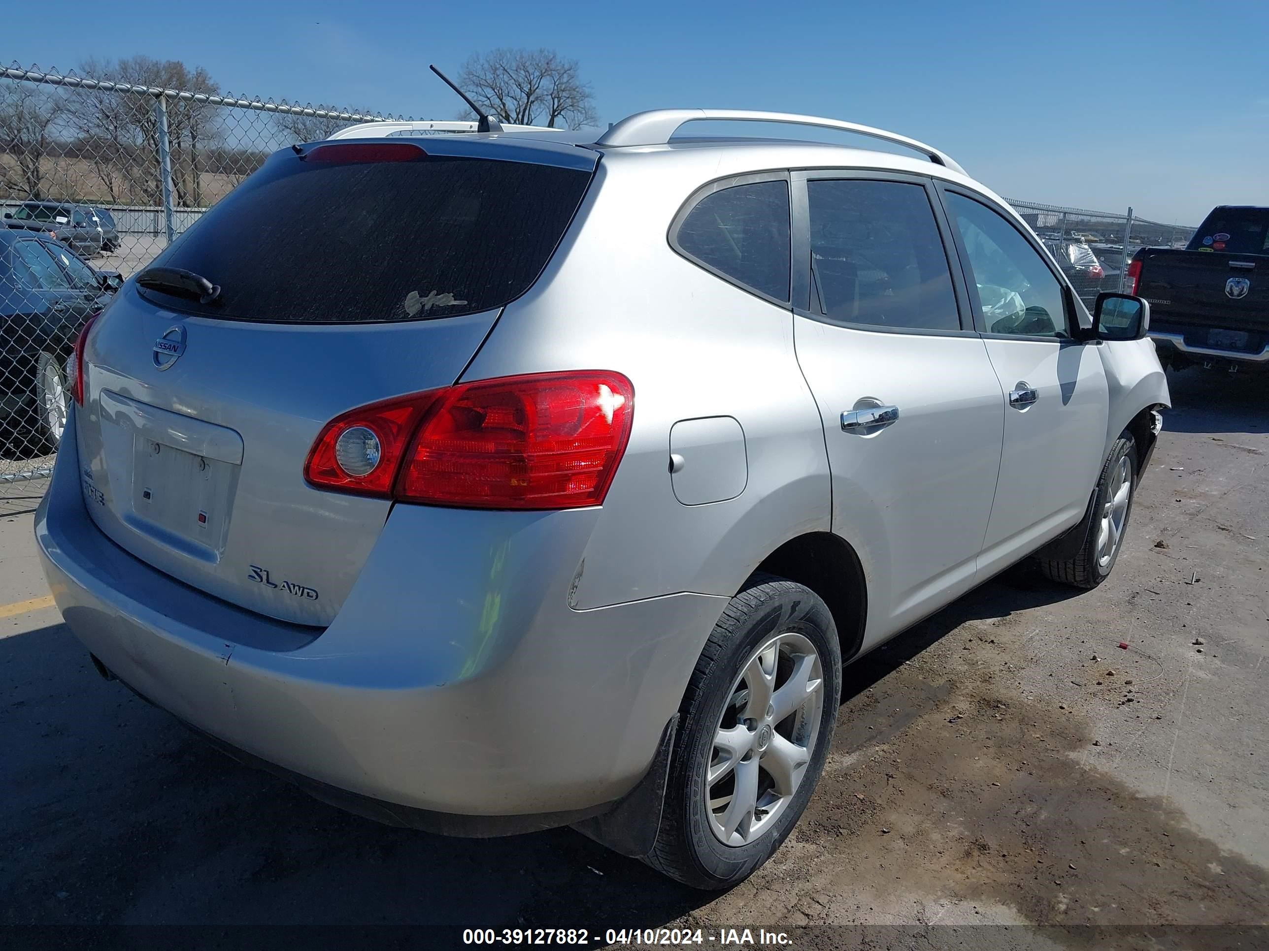 Photo 3 VIN: JN8AS5MV1AW128851 - NISSAN ROGUE 