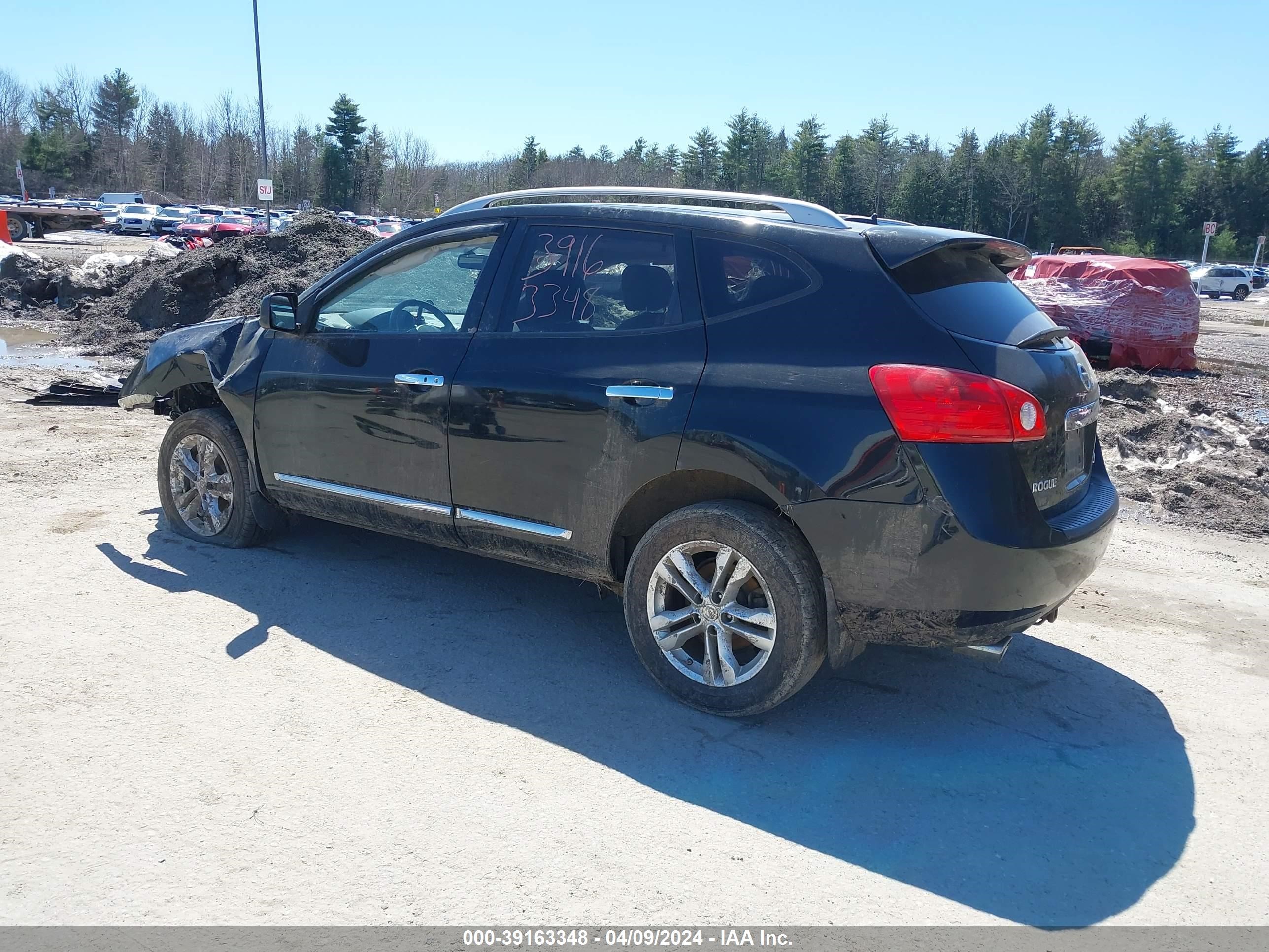 Photo 2 VIN: JN8AS5MV1CW718082 - NISSAN ROGUE 