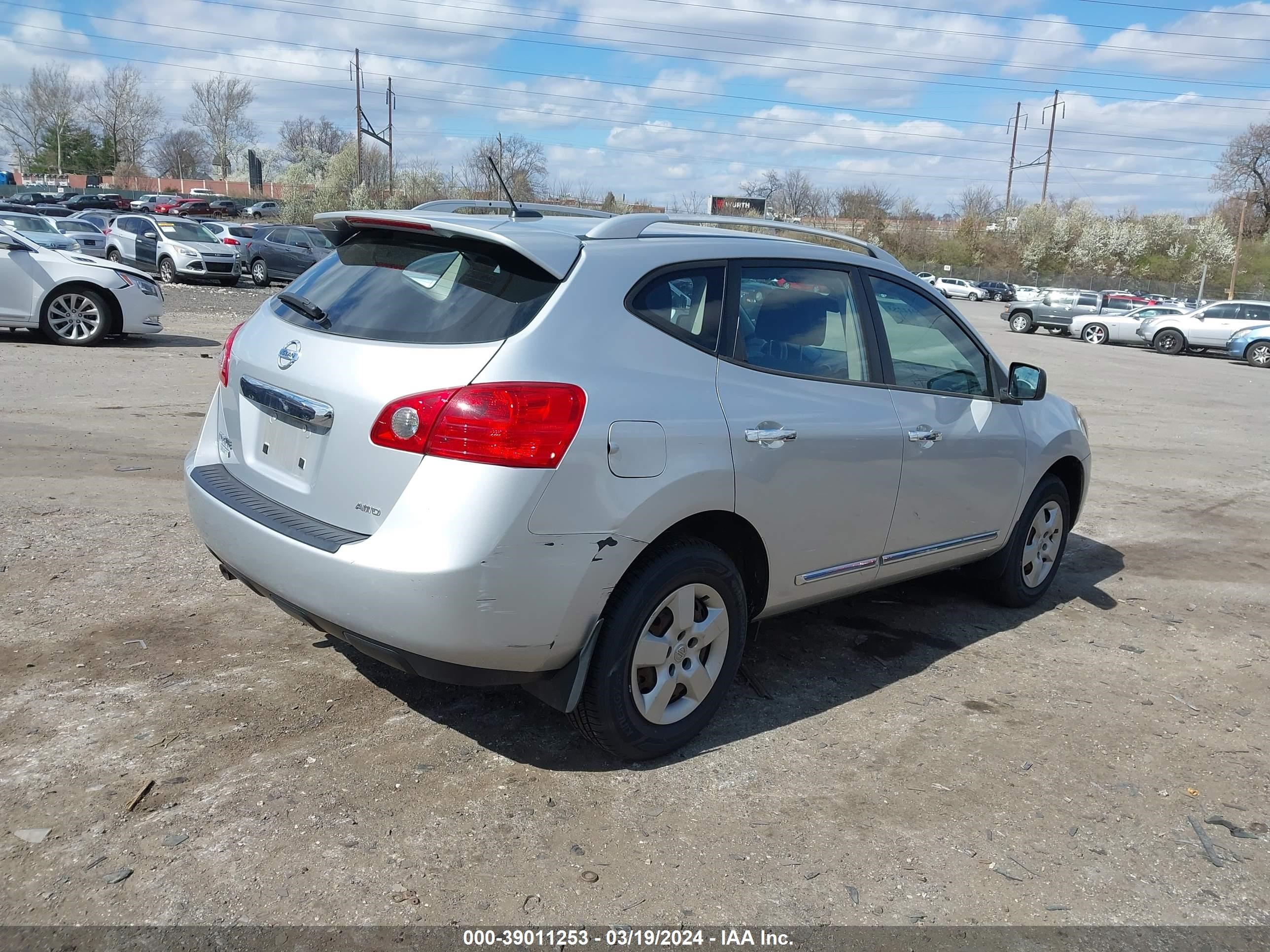 Photo 3 VIN: JN8AS5MV1EW722118 - NISSAN ROGUE 