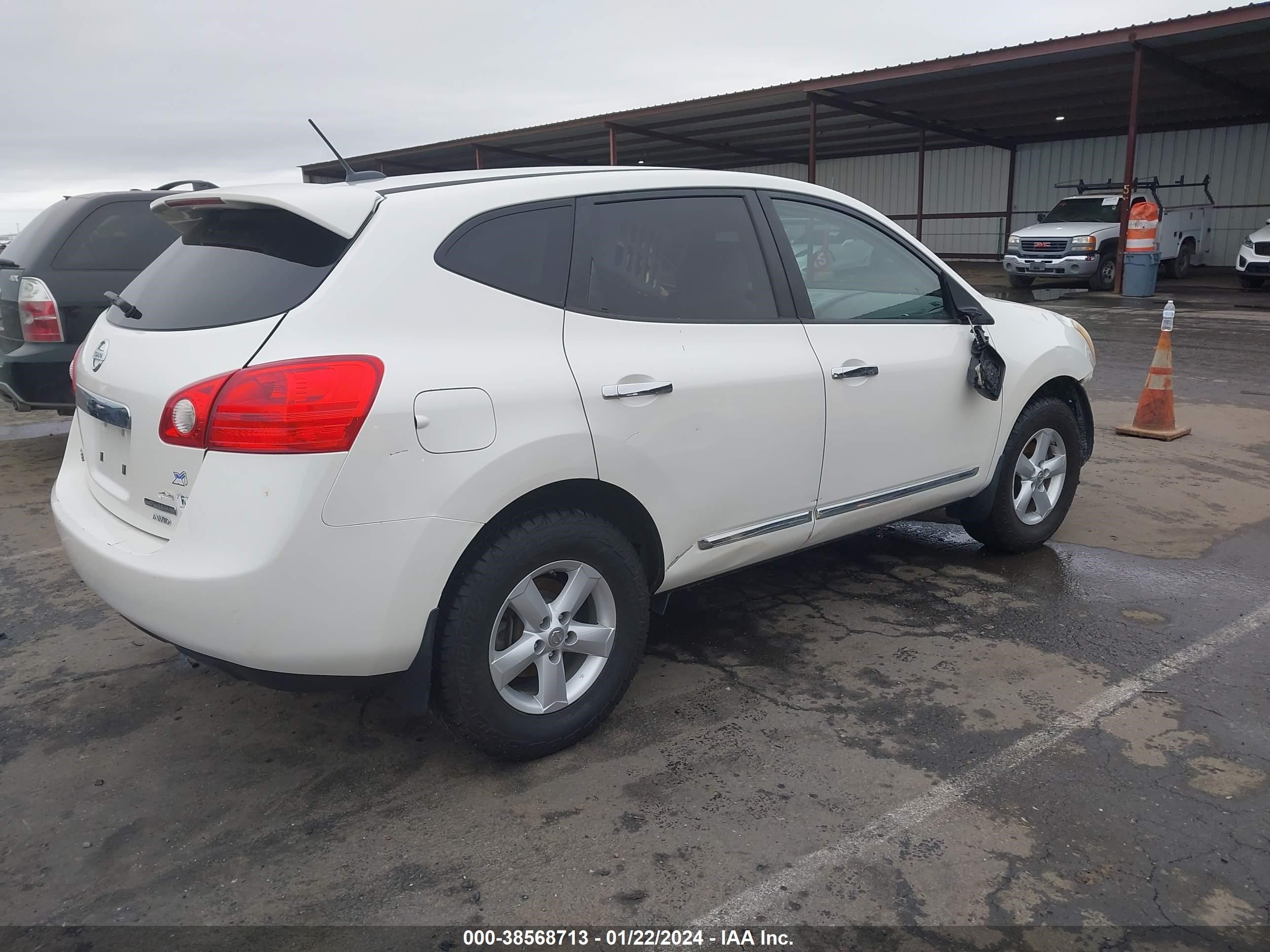 Photo 3 VIN: JN8AS5MV2CW359177 - NISSAN ROGUE 