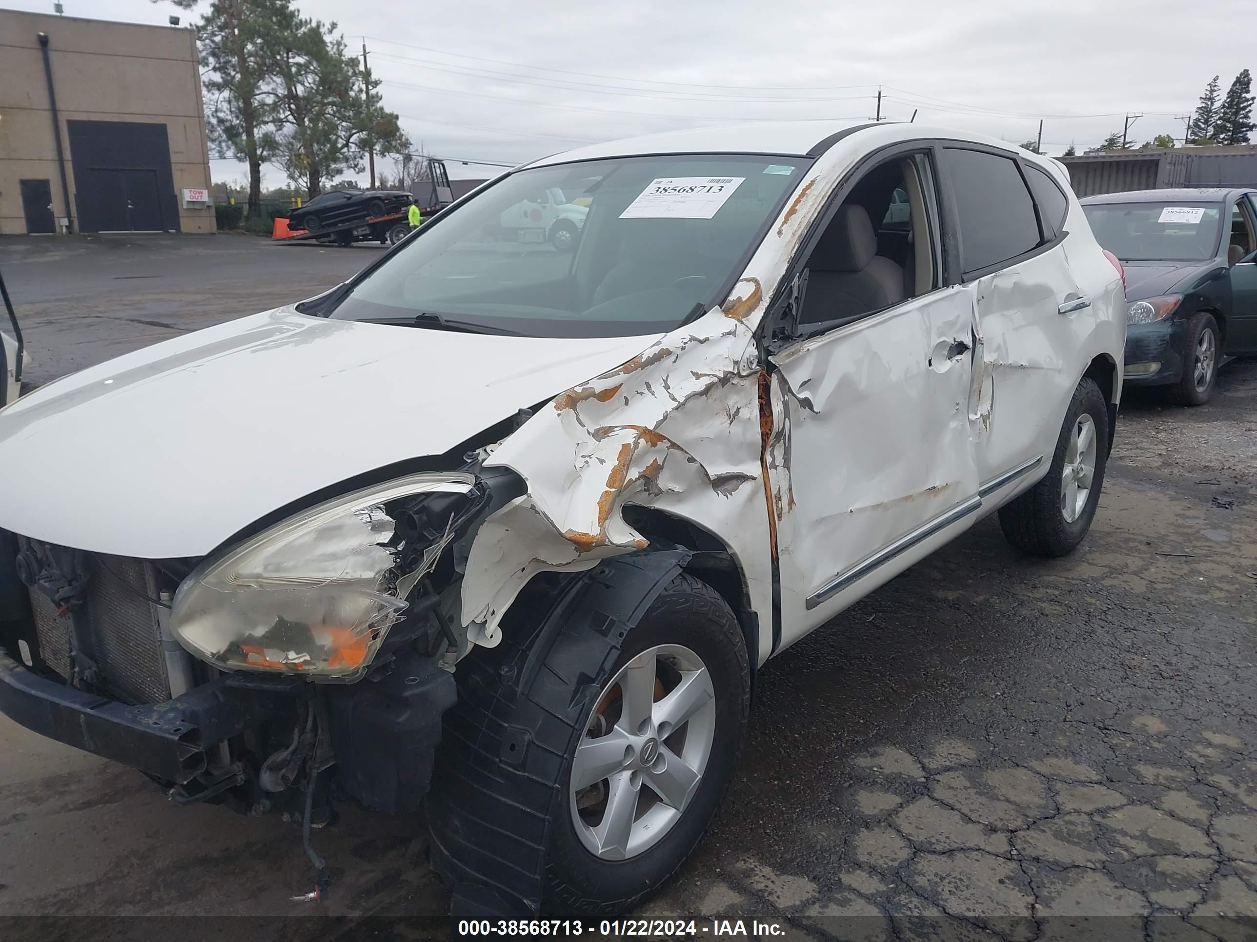 Photo 5 VIN: JN8AS5MV2CW359177 - NISSAN ROGUE 