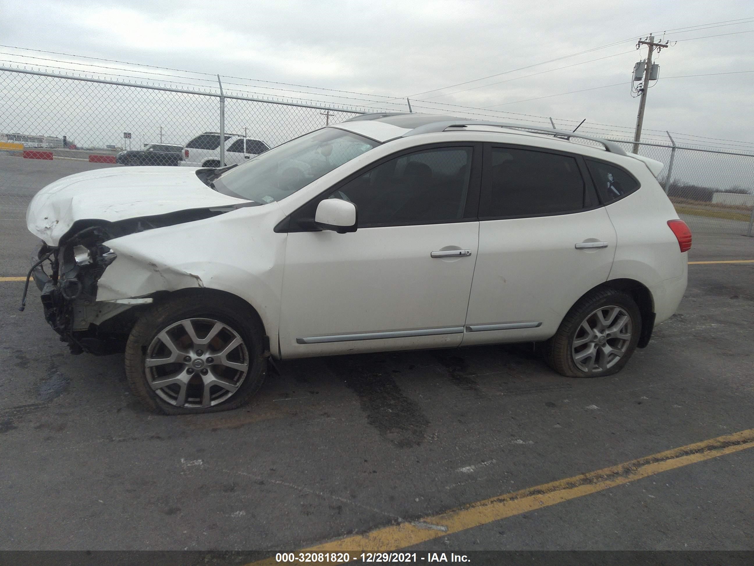 Photo 1 VIN: JN8AS5MV2CW390221 - NISSAN ROGUE 