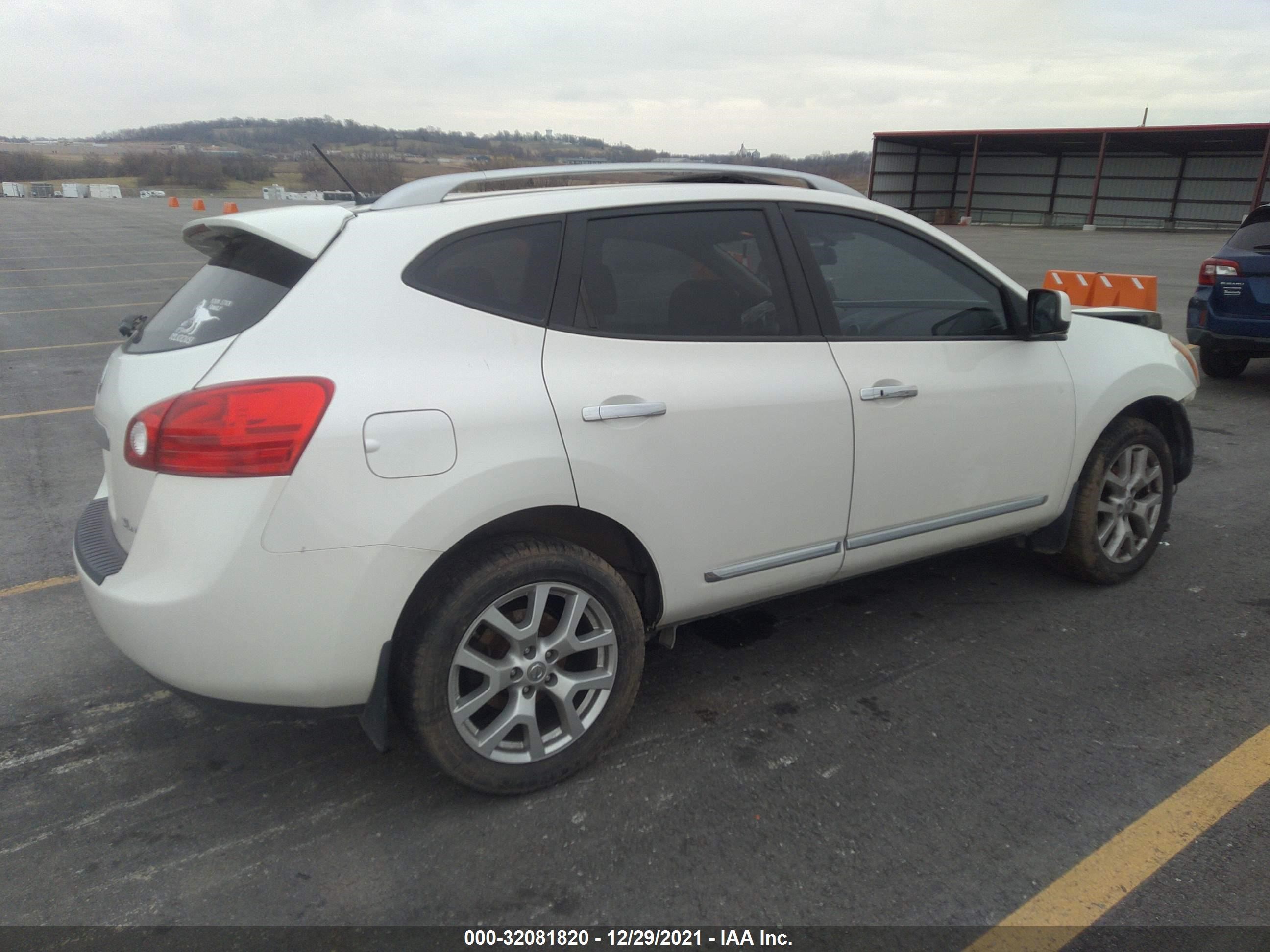 Photo 3 VIN: JN8AS5MV2CW390221 - NISSAN ROGUE 