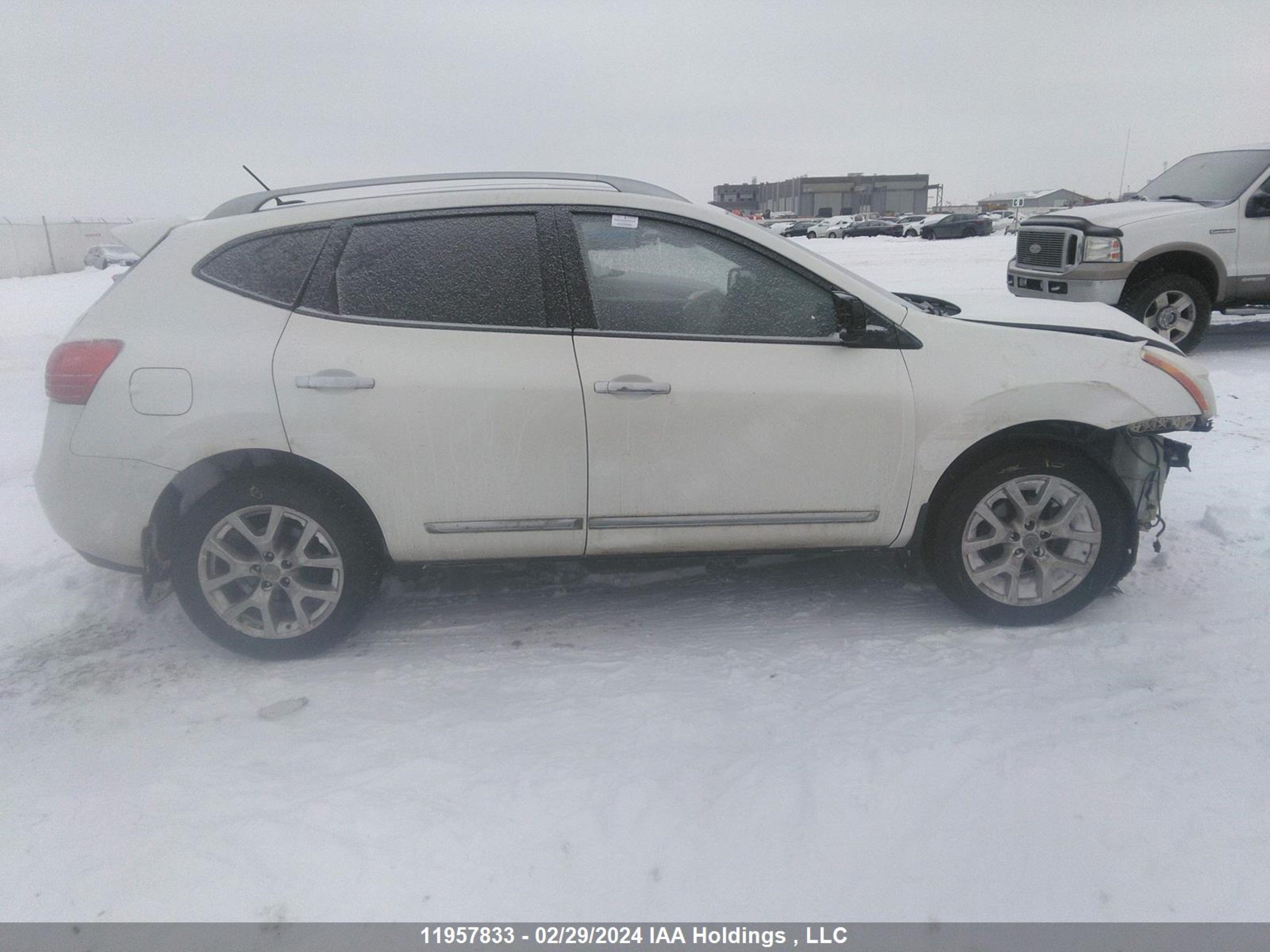 Photo 13 VIN: JN8AS5MV2CW403811 - NISSAN ROGUE 