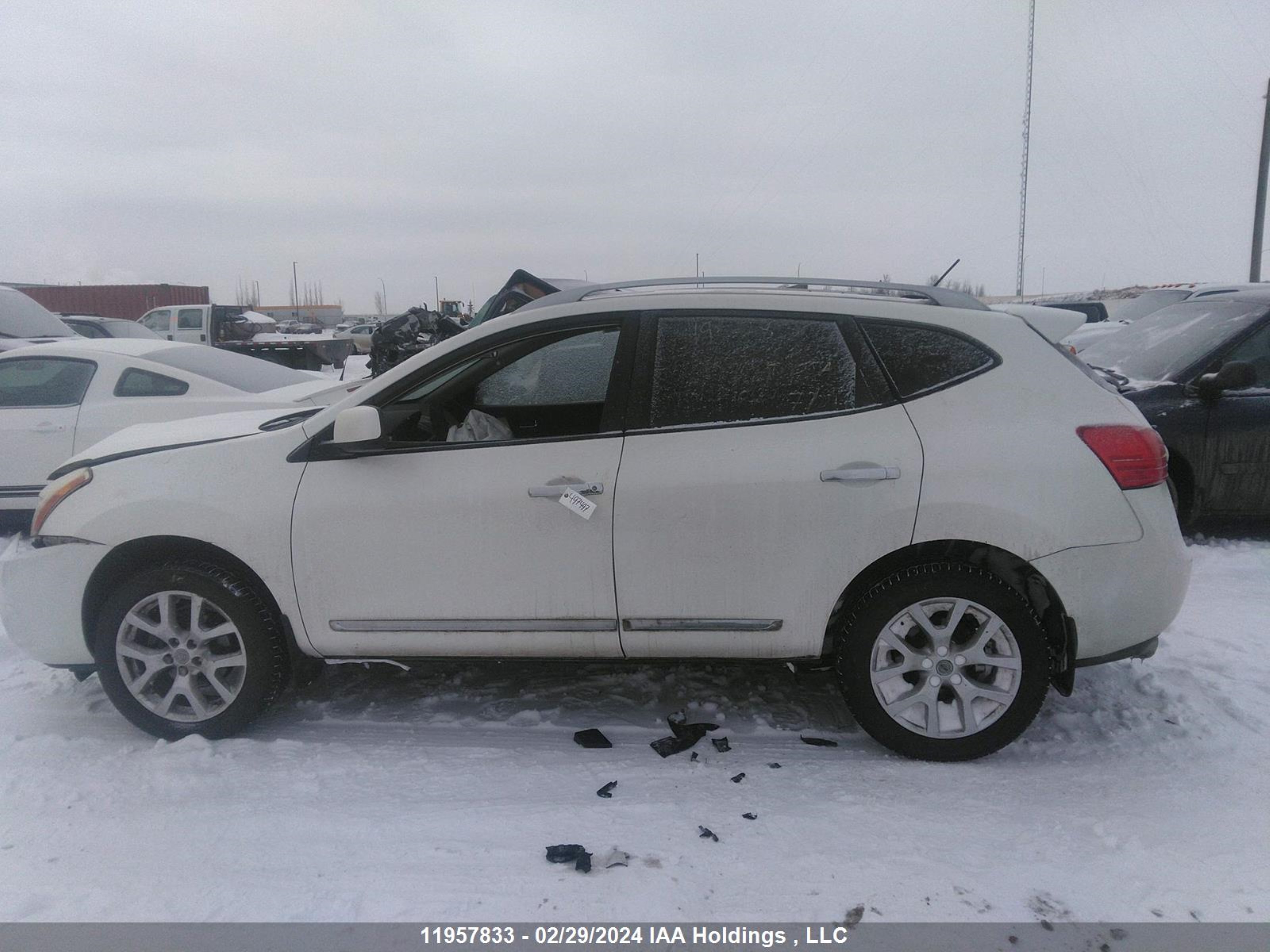 Photo 14 VIN: JN8AS5MV2CW403811 - NISSAN ROGUE 