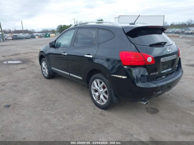 Photo 2 VIN: JN8AS5MV2CW418194 - NISSAN ROGUE 