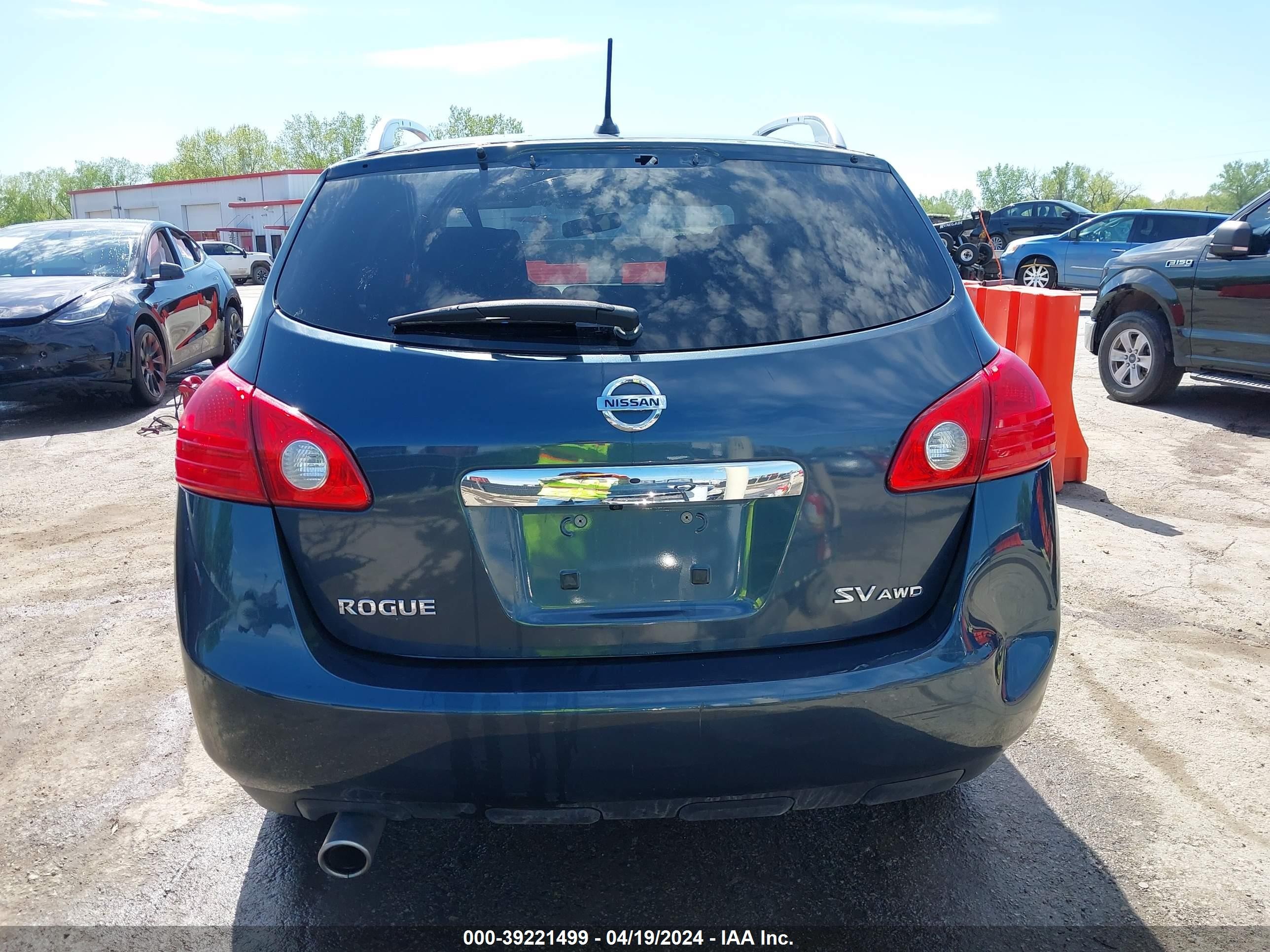 Photo 15 VIN: JN8AS5MV2DW653695 - NISSAN ROGUE 