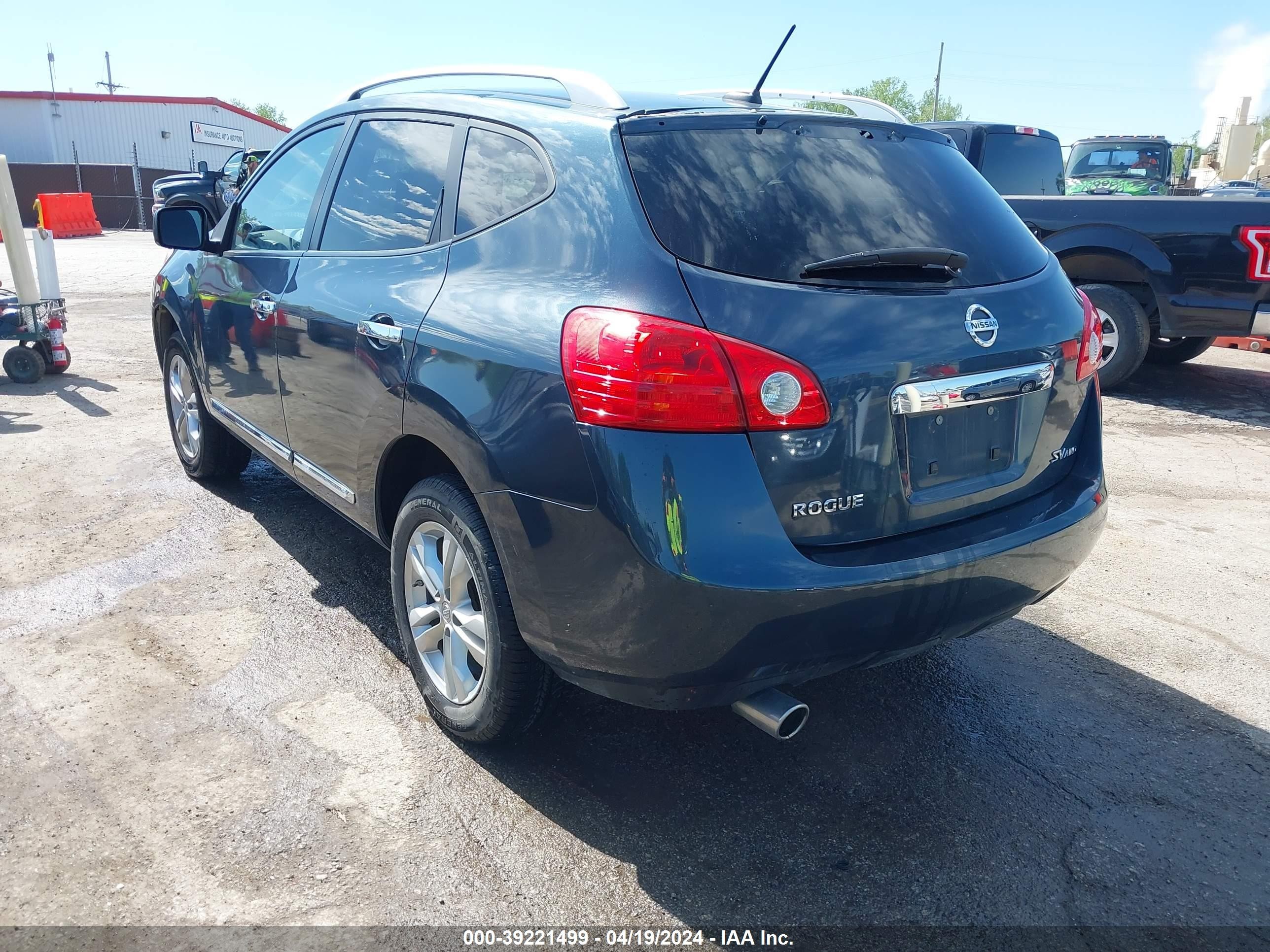 Photo 2 VIN: JN8AS5MV2DW653695 - NISSAN ROGUE 