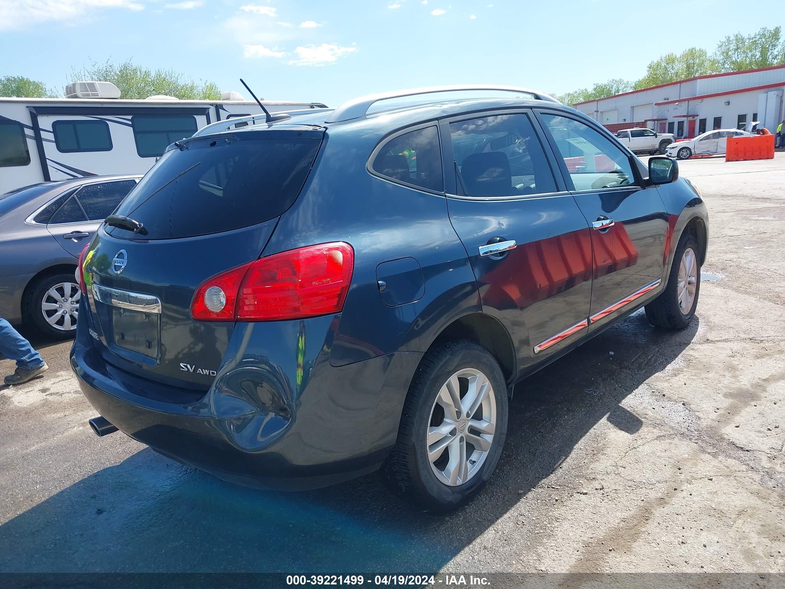 Photo 3 VIN: JN8AS5MV2DW653695 - NISSAN ROGUE 