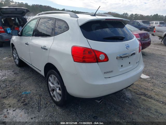 Photo 2 VIN: JN8AS5MV2DW658007 - NISSAN ROGUE 