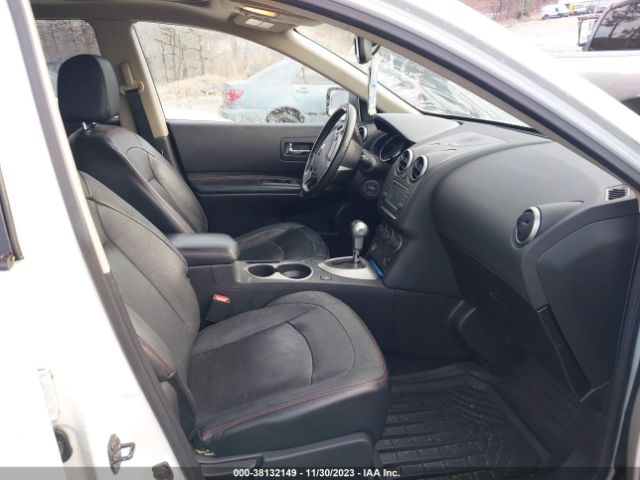 Photo 4 VIN: JN8AS5MV2DW658007 - NISSAN ROGUE 