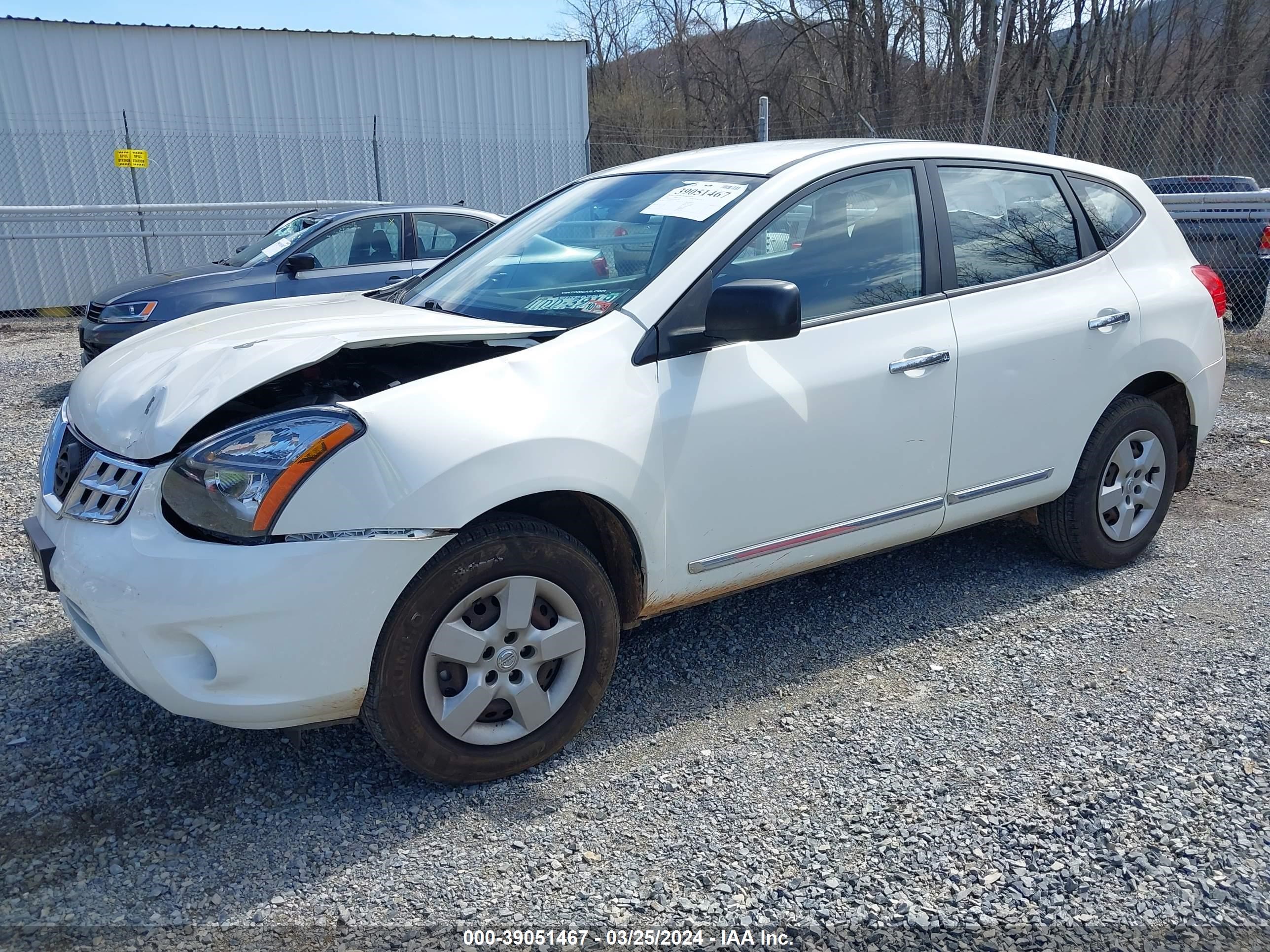 Photo 1 VIN: JN8AS5MV2EW713010 - NISSAN ROGUE 