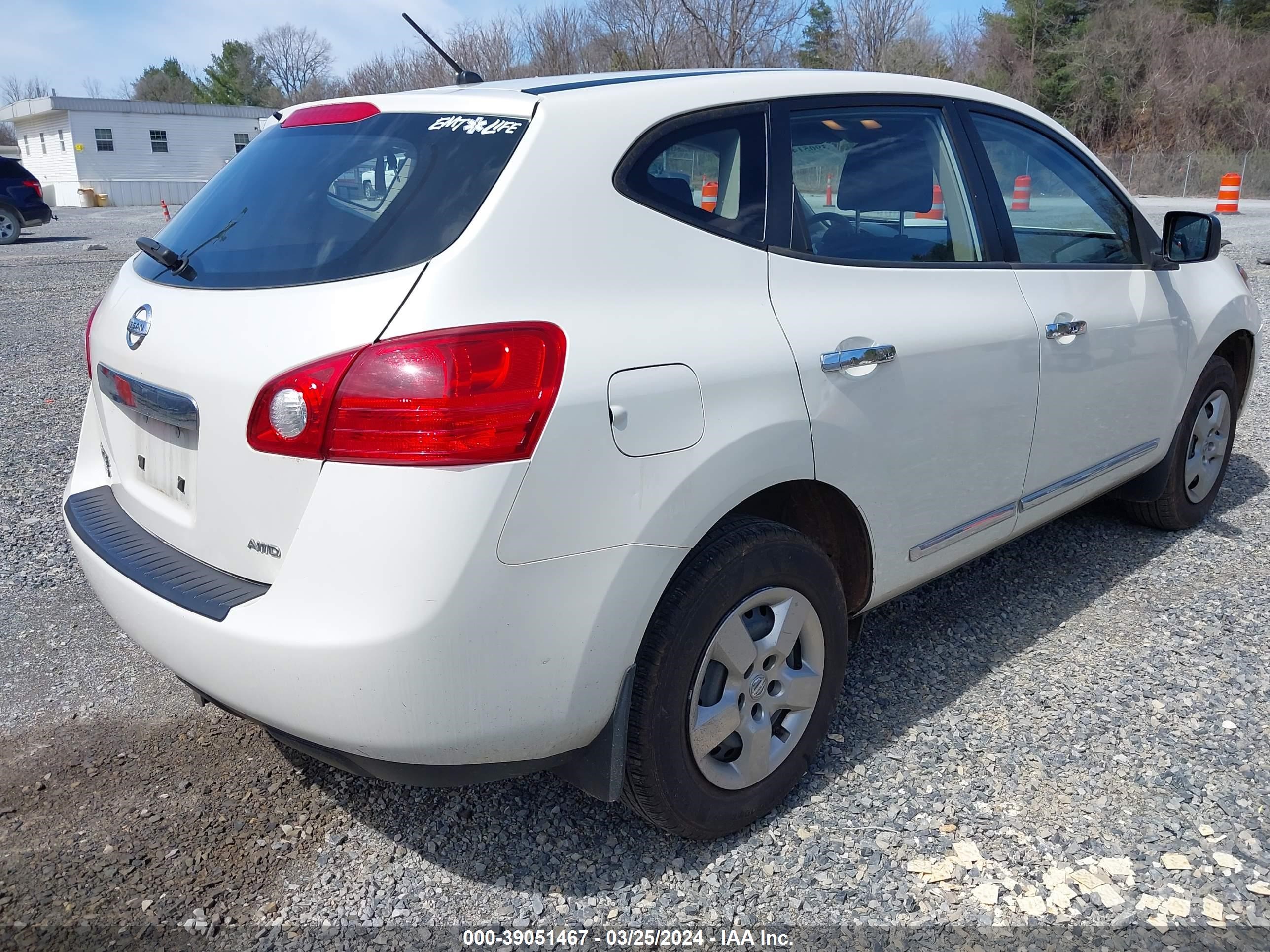 Photo 3 VIN: JN8AS5MV2EW713010 - NISSAN ROGUE 